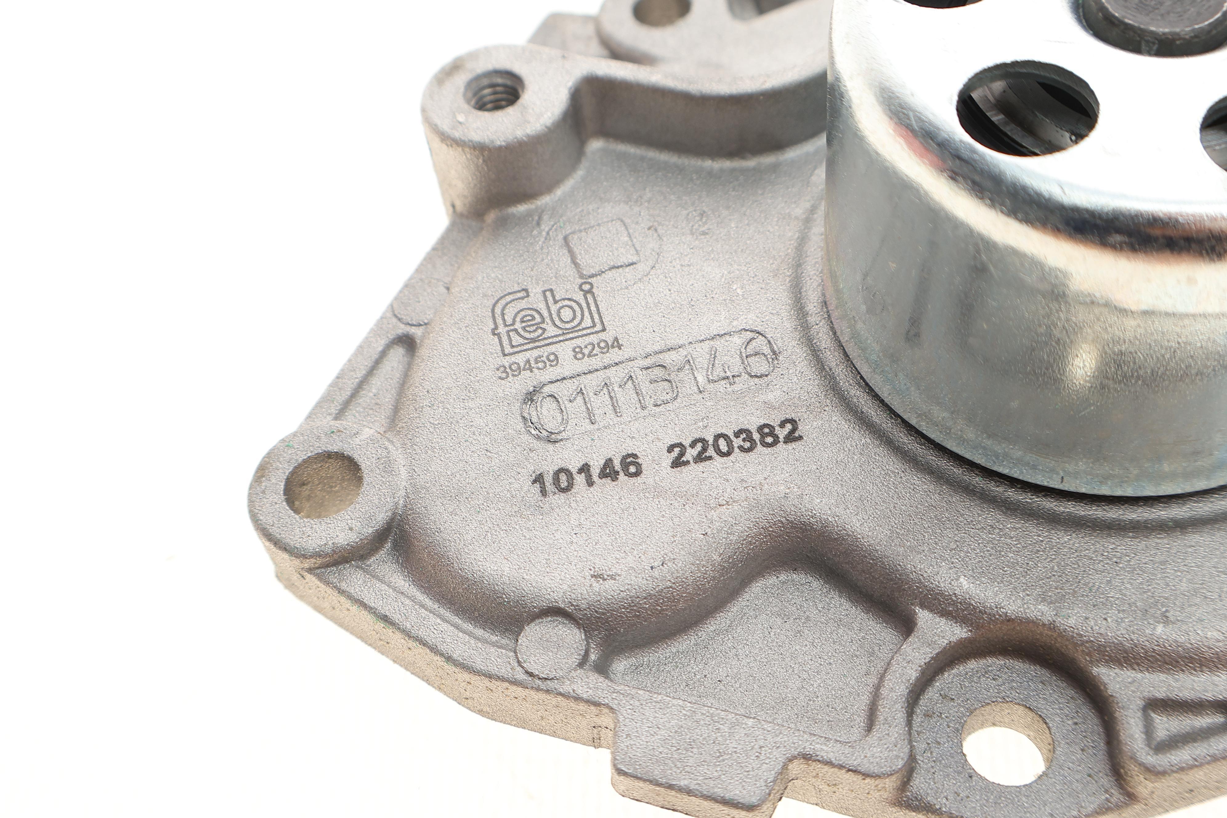 Помпа води Renault Scenic III 1.9 dCi 08-/ Suzuki Grand Vitara II 1.9 DDiS 05-15