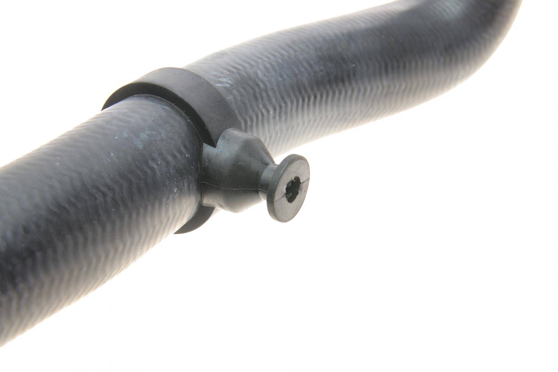 Патрубок радіатора (нижній) MB C-class (W203) 00-02 (M111)