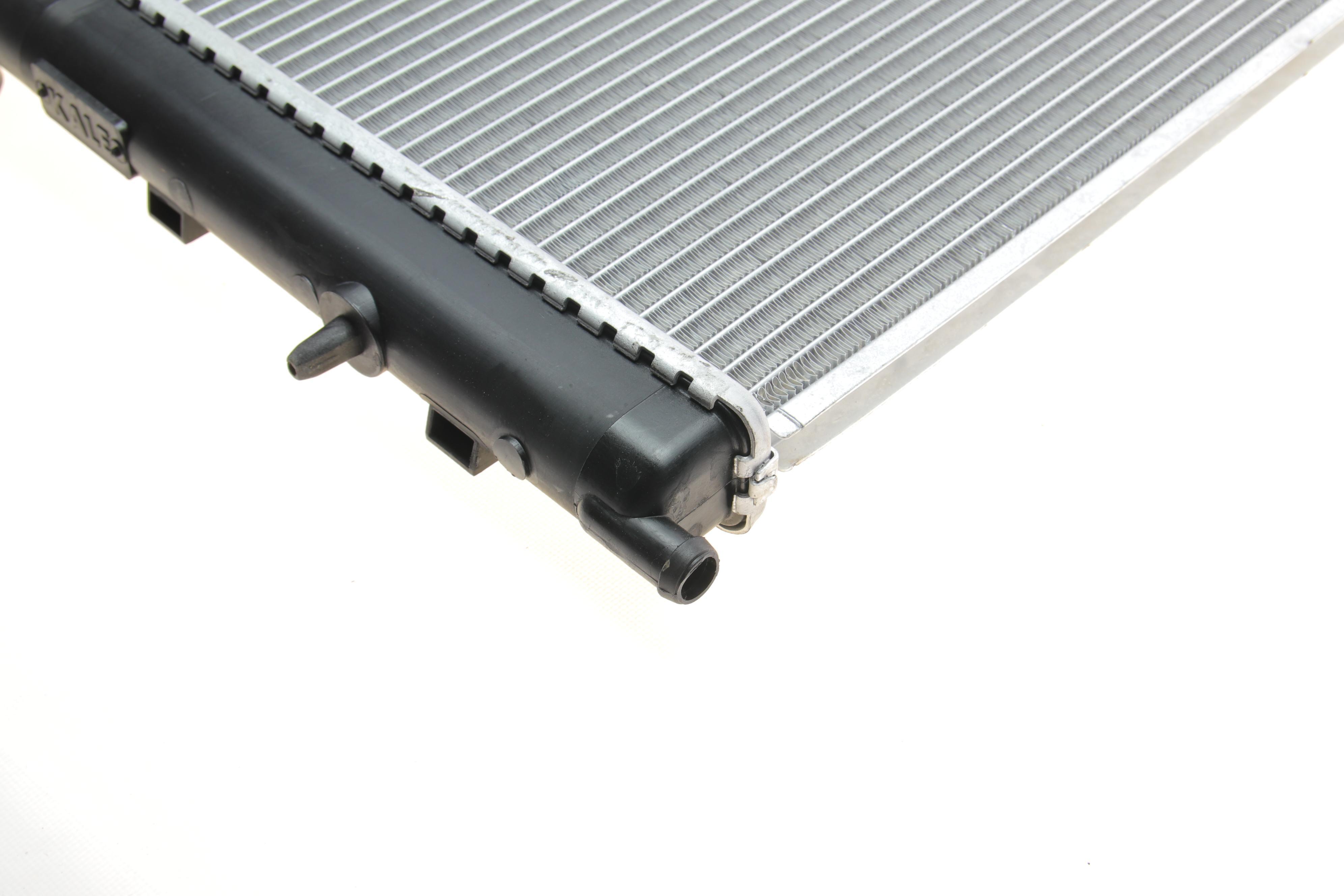 Радіатор охолодження Citroen Berlingo/Peugeot Partner 1.6-2.0HDI 96- (545x380x18) (-AC) Premium Line