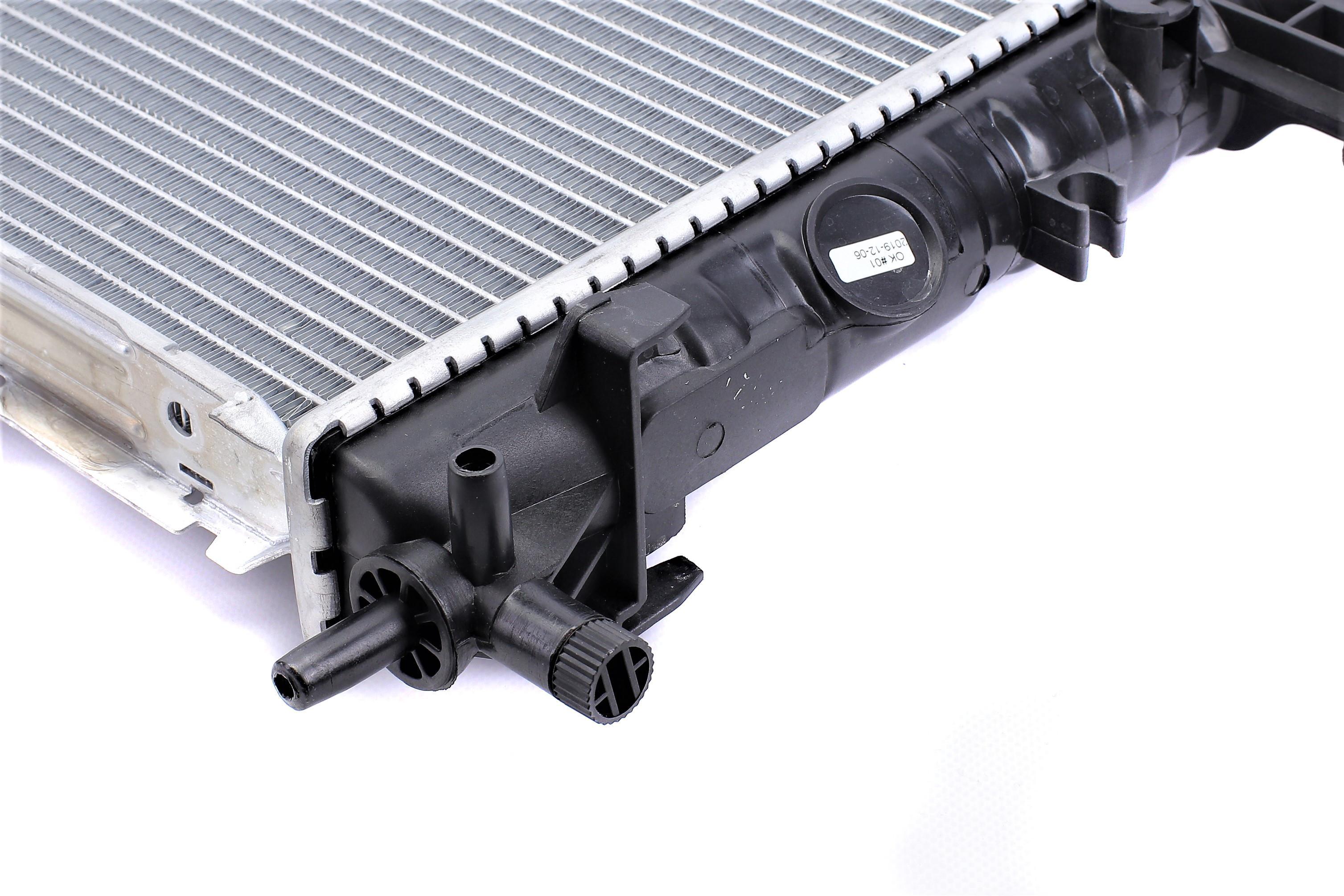 Радіатор охолодження Opel Astra G/ Zafira A 2.0-2.2DTI 98-05