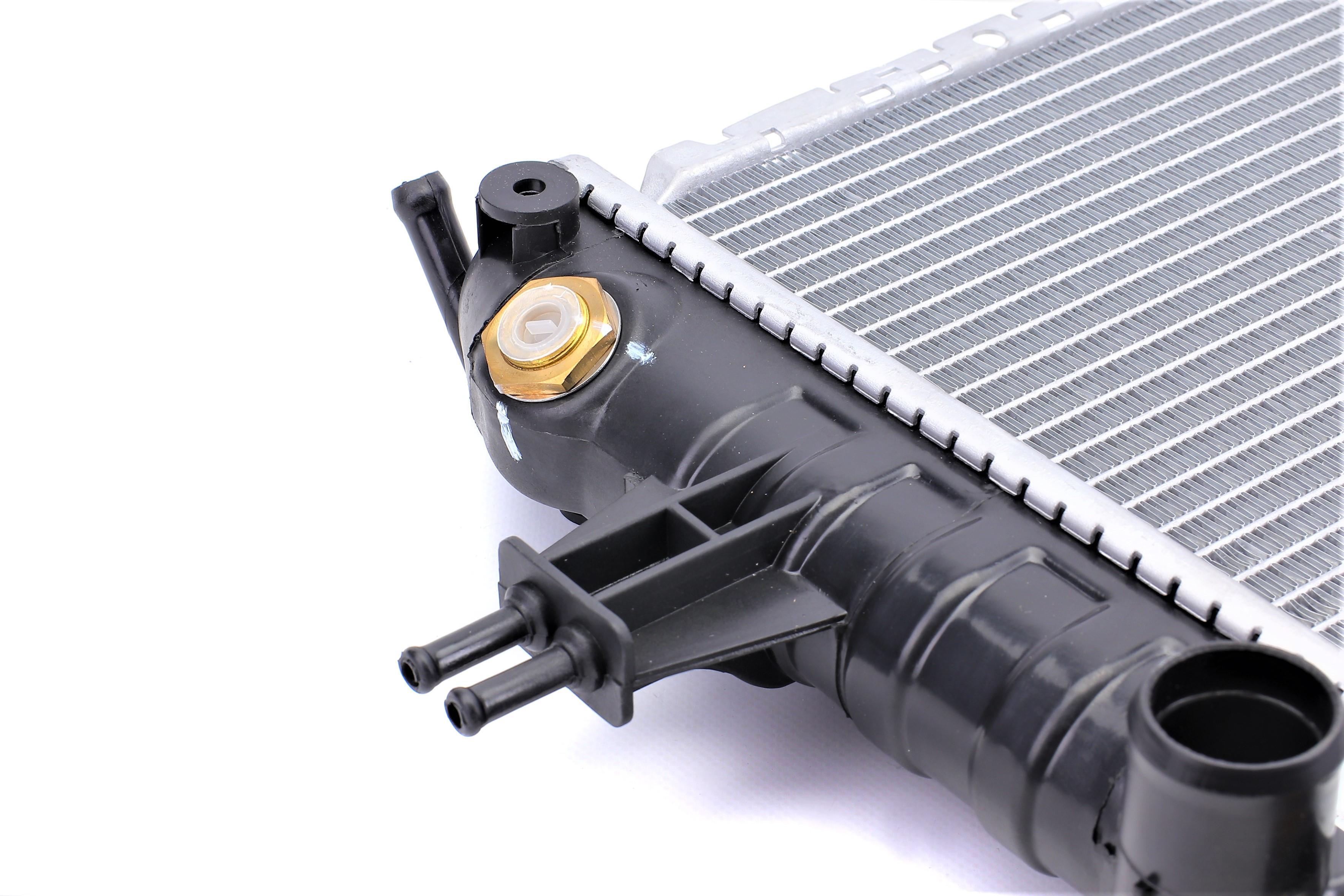 Радіатор охолодження Opel Astra G/ Zafira A 2.0-2.2DTI 98-05