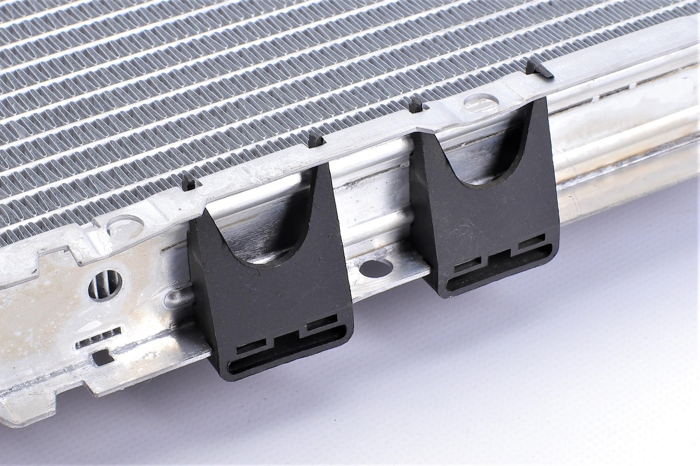 Радіатор охолодження Opel Astra G/ Zafira A 2.0-2.2DTI 98-05