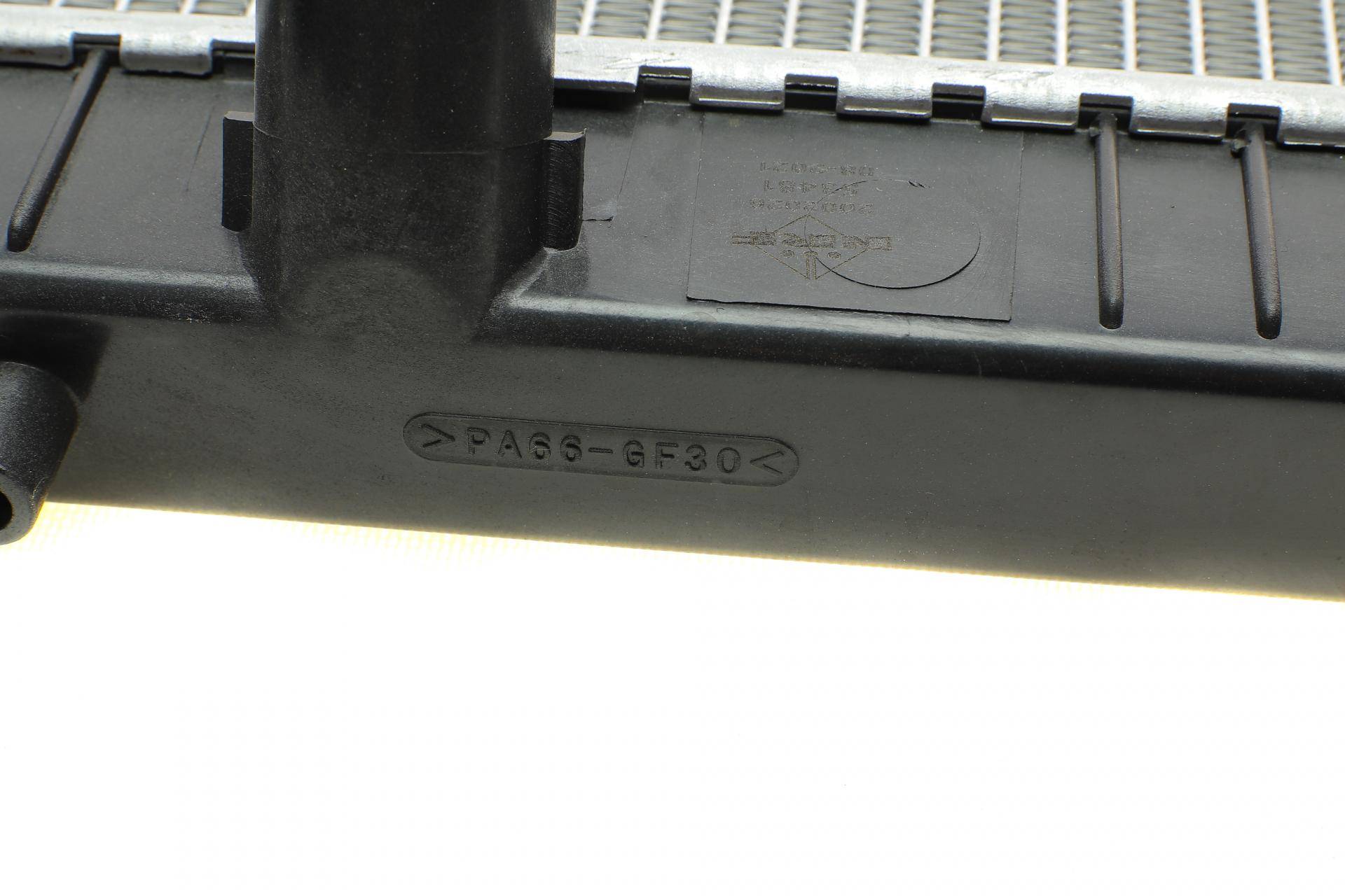 Радіатор охолодження Chevrolet Epica/Daewoo Evanda 2.0 02-