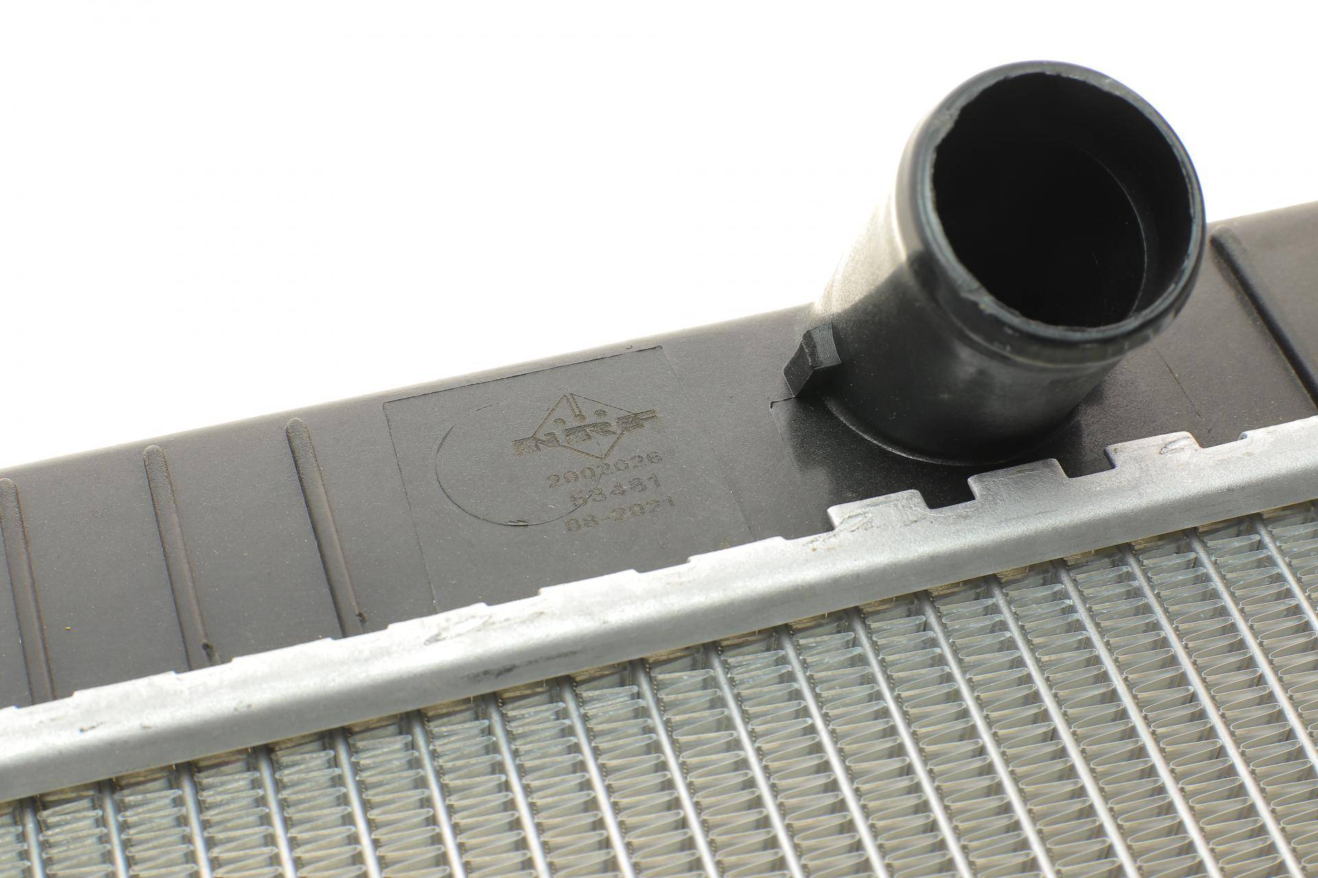 Радіатор охолодження Chevrolet Epica/Daewoo Evanda 2.0 02-