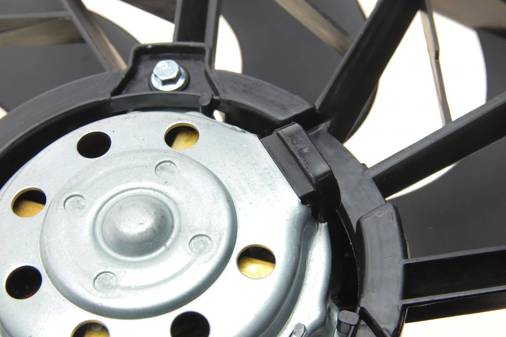 Вентилятор радіатора (електричний) Renault Kangoo 1.9 dCi 97-