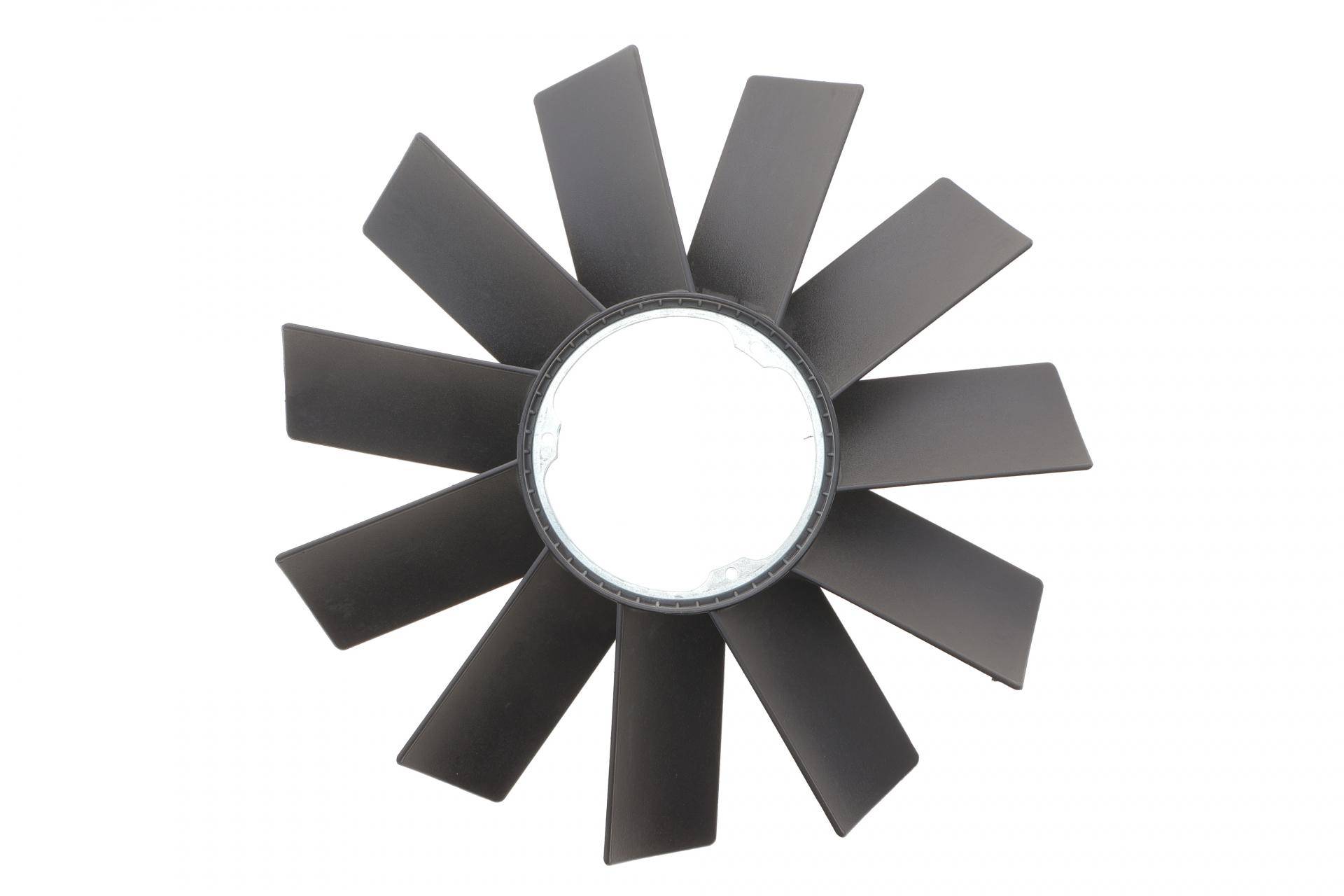 Вентилятор охолодження двигуна BMW 5 (E34/E39)/7 (E32/E38)/8 (E31) 85-03