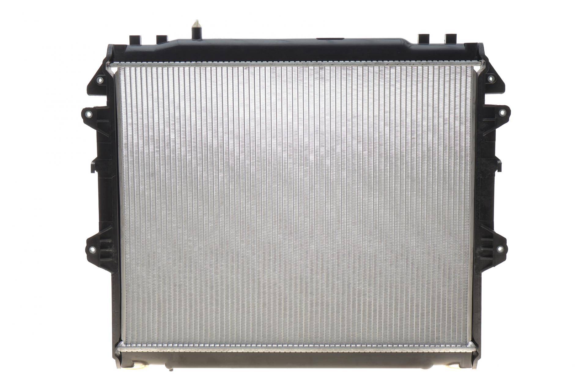 Радіатор охолодження Toyota Hilux 2.5 D-4D 01-05