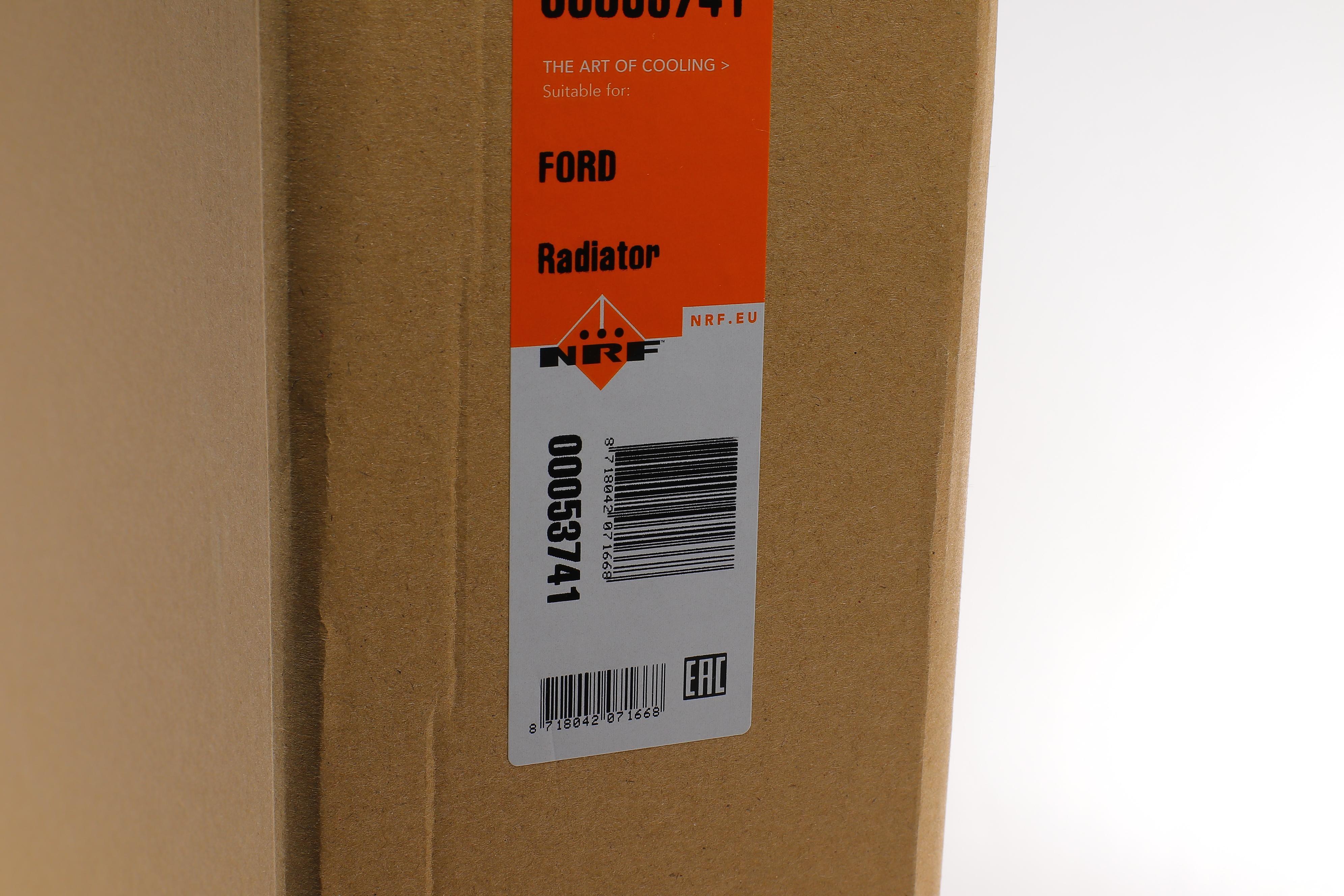 Радіатор охолодження Ford Mondeo 2.0-3.0 i/2.0-2.2 D 00-07