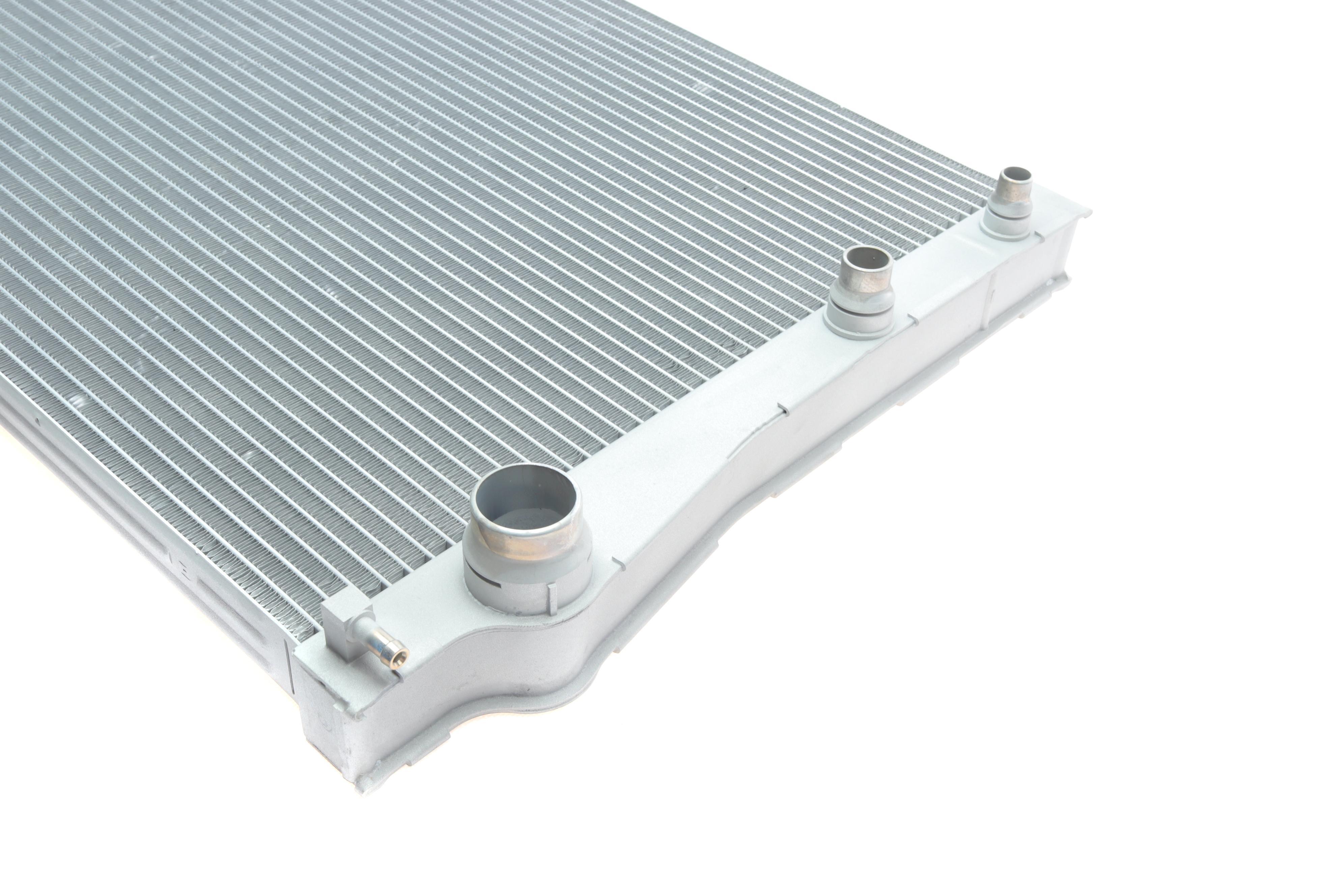 Радіатор охолодження BMW X5 (E70)/X6 (E71/E72) 3.0d/3.5i/4.0d 07- M57/N55/N57