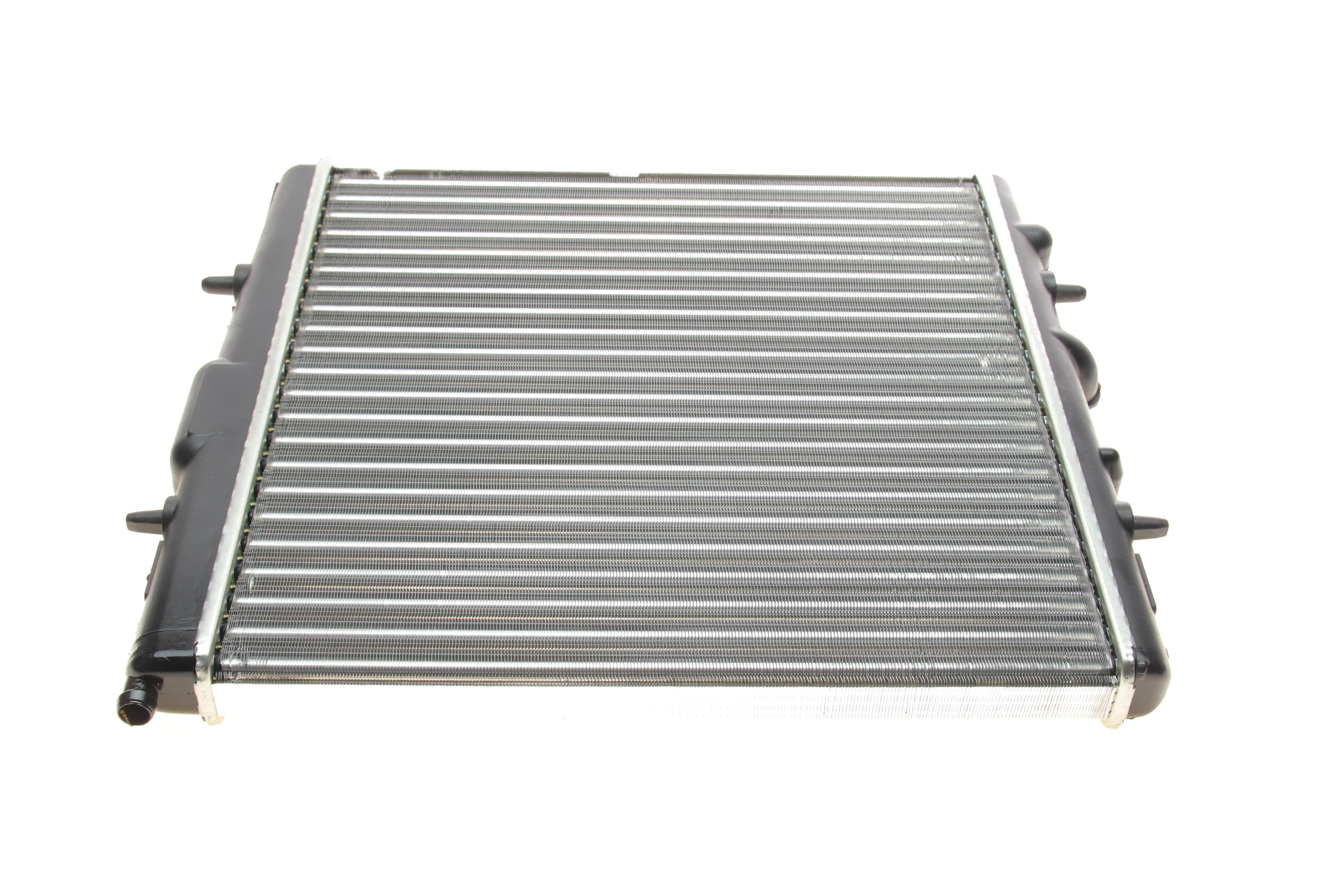 Радіатор охолодження Peugeot 206 1.1-1.6 02- (мех.фуговані ребра)