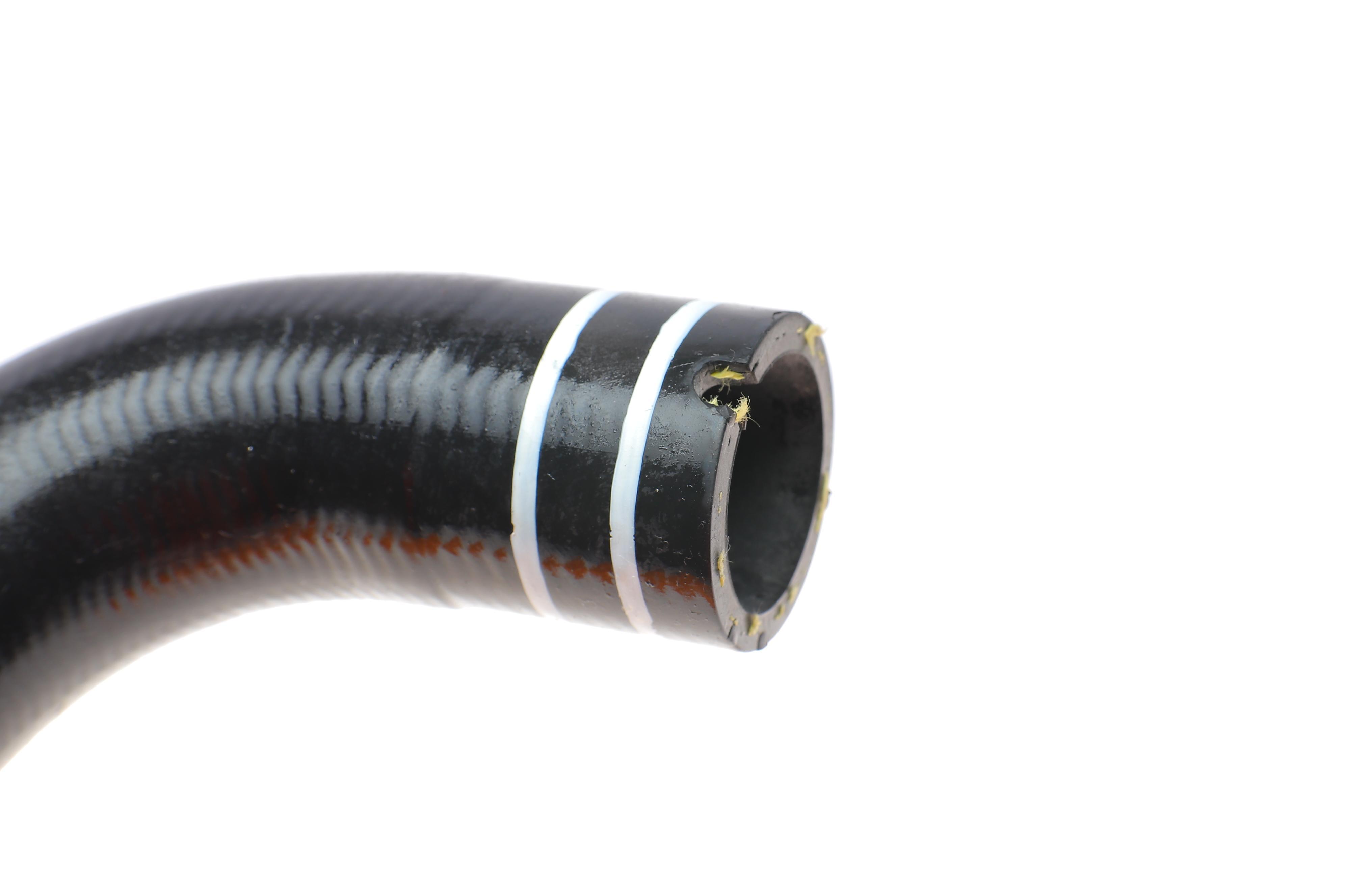 Патрубок радіатора (нижній) Fiat Doblo 1.3 Multijet 10-