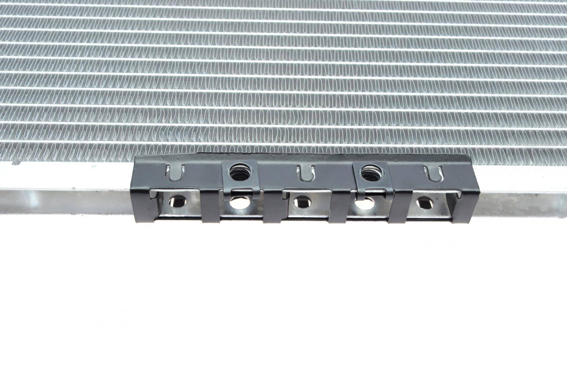 Радіатор охолодження Daewoo Nubira 1.6/2.0 97-