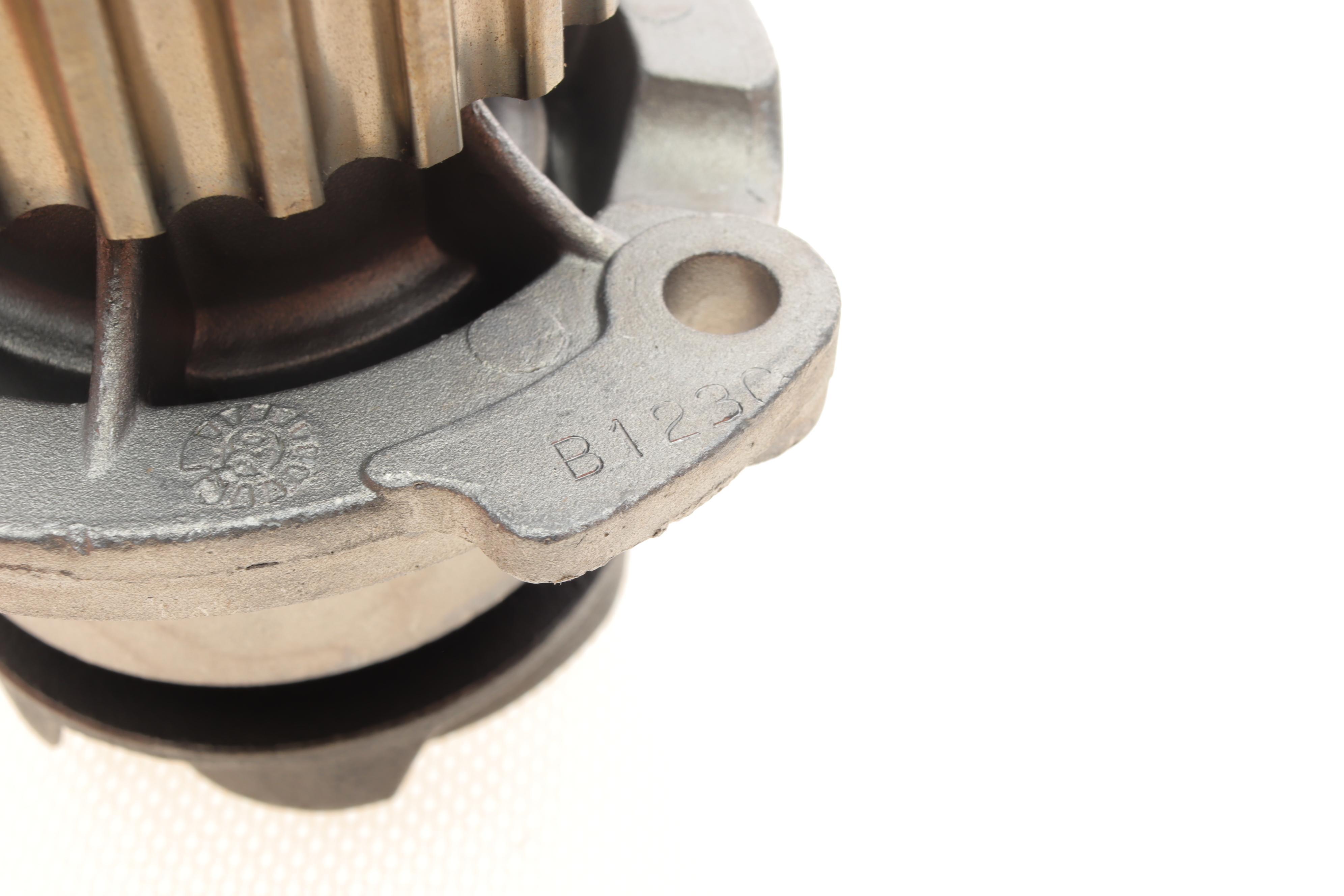 Помпа води Lada Самара 2108-2115 ВАЗ 2108 1.1/1.3/1.5 86-13 (21z)