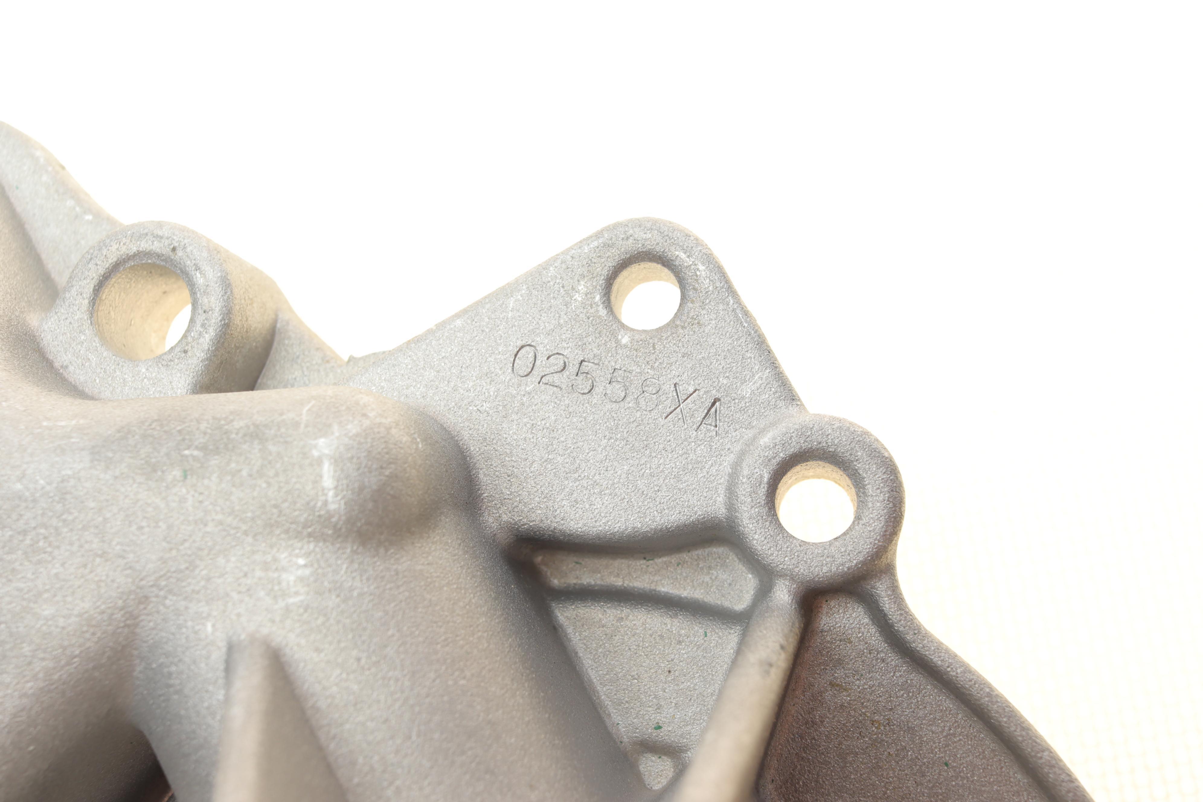 Помпа води MB Sprinter (901-904) 2.7CDI 115 Kw 00-06 (OM647/OM612) (B/B)(8 лоп)