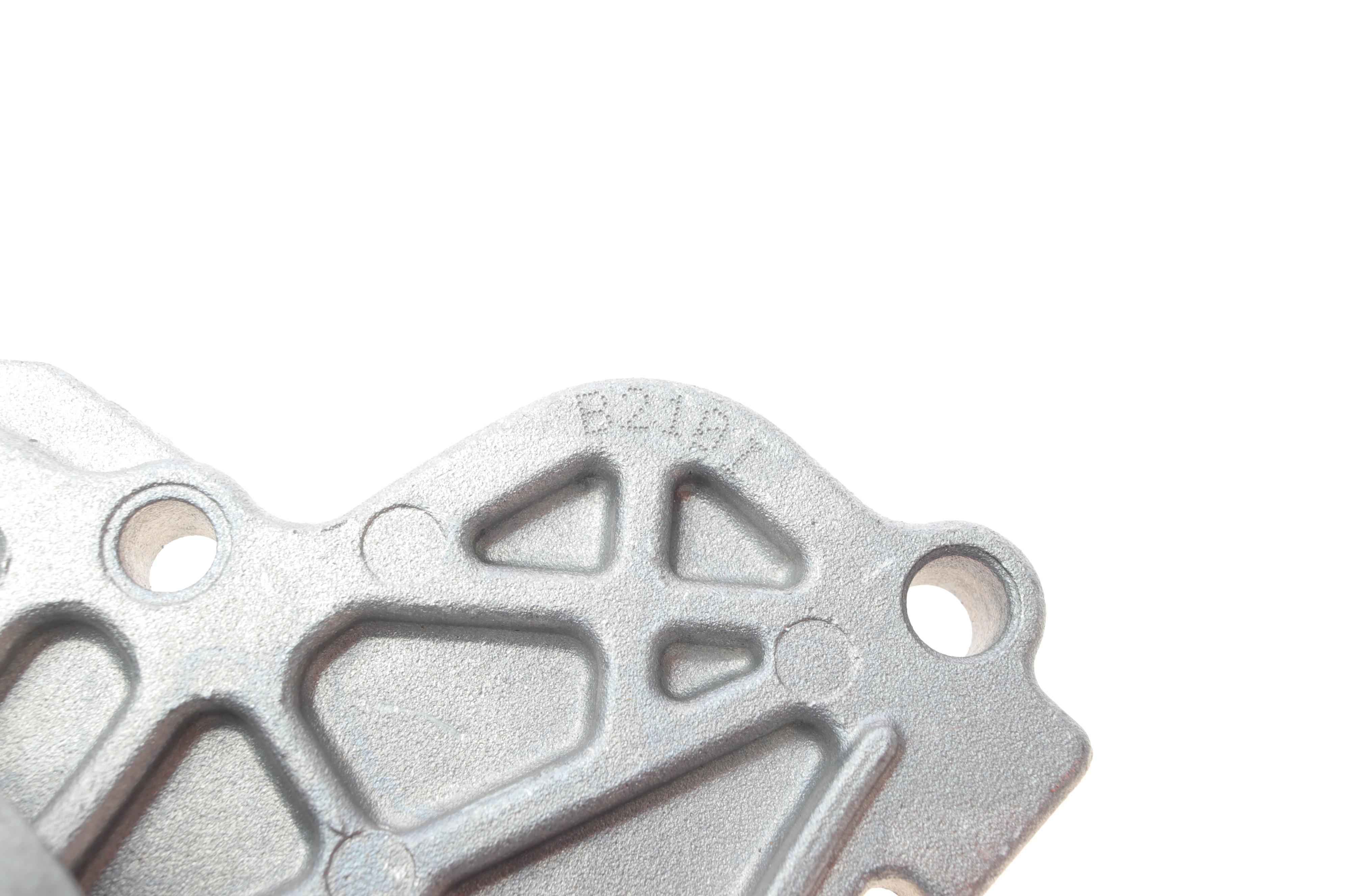 Помпа води Audi A4-A8/VW Passat/Skoda SuperB 2.5TDI/quattro 97-05