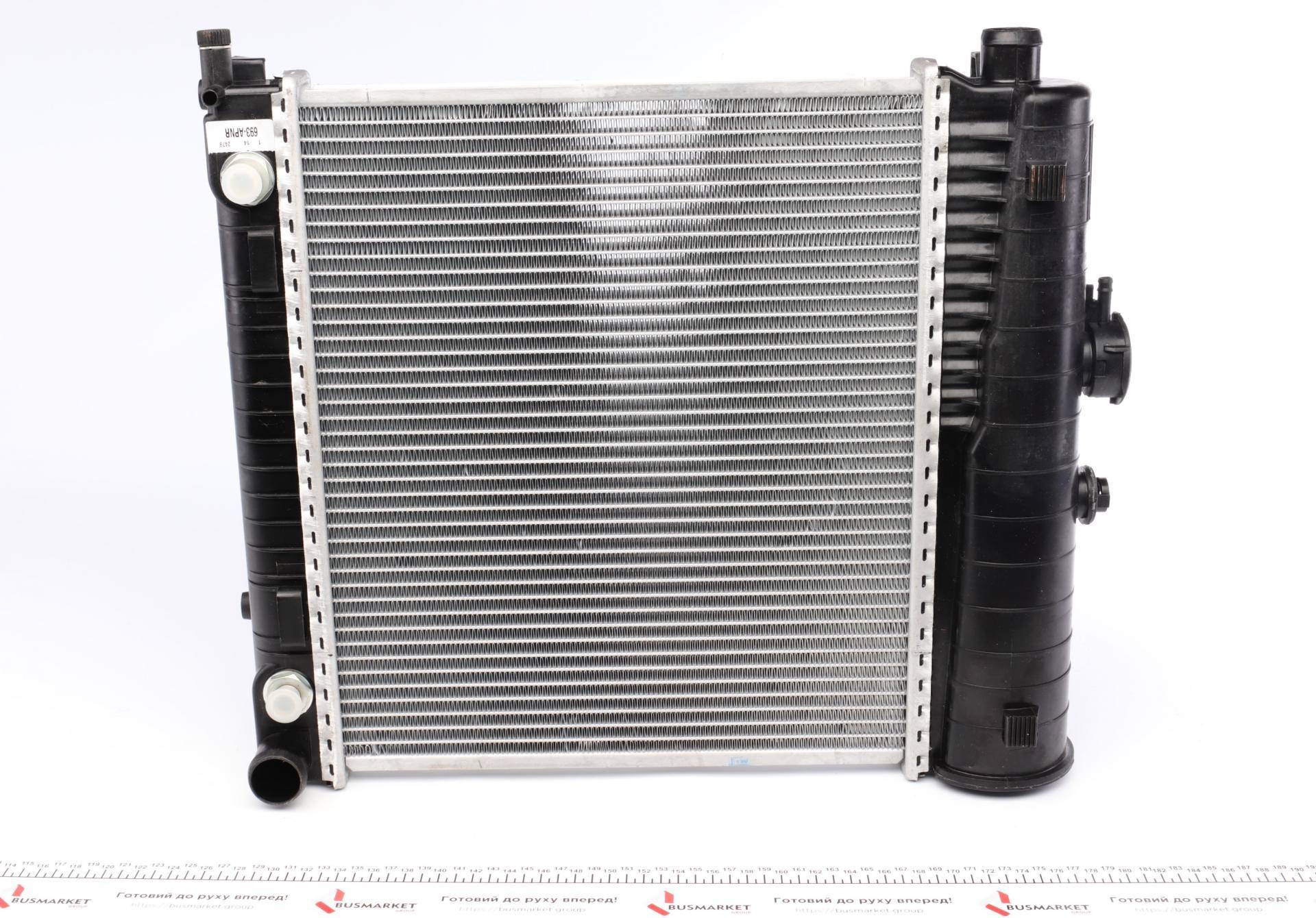 Радіатор охолодження MB W202