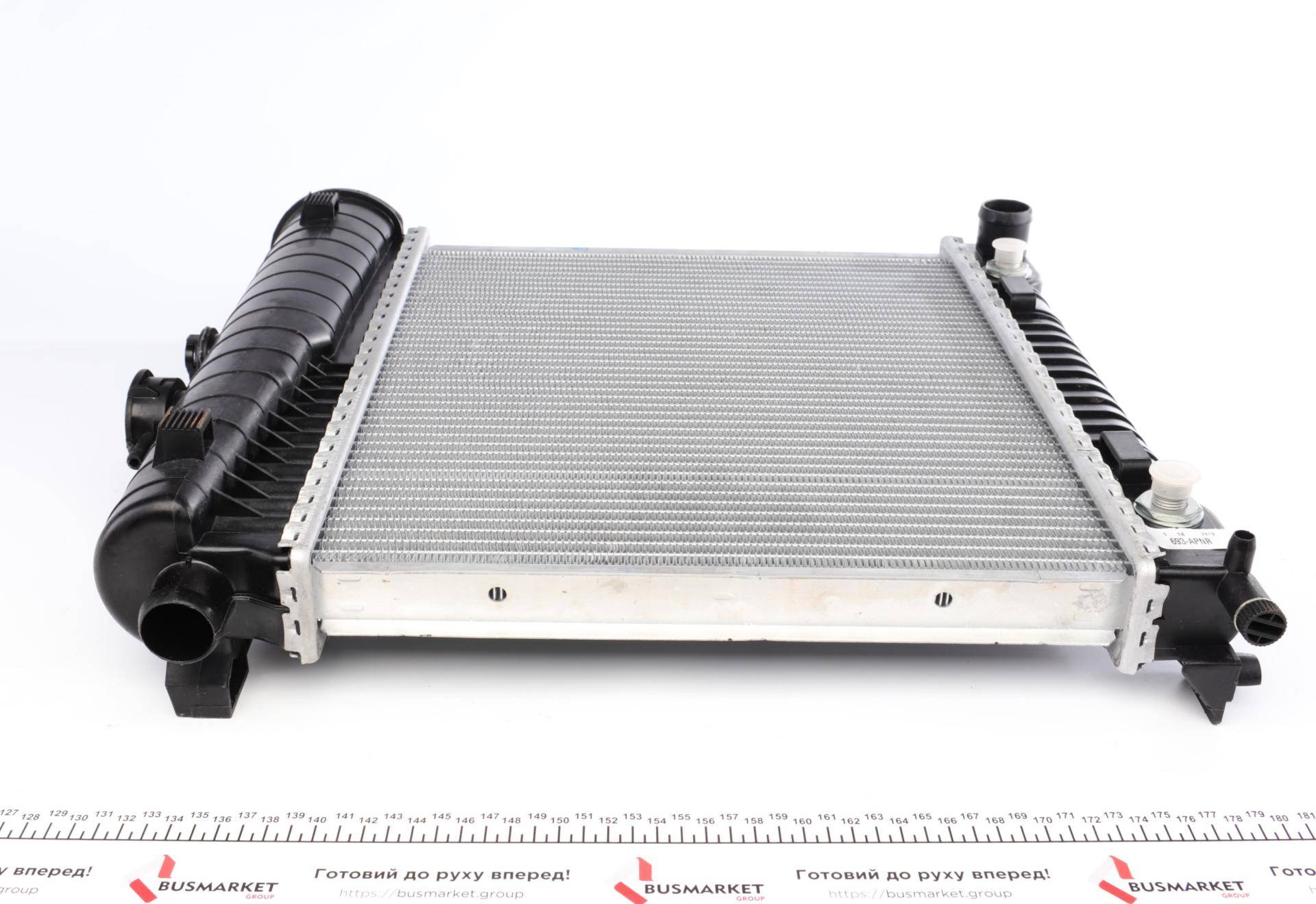 Радіатор охолодження MB W202