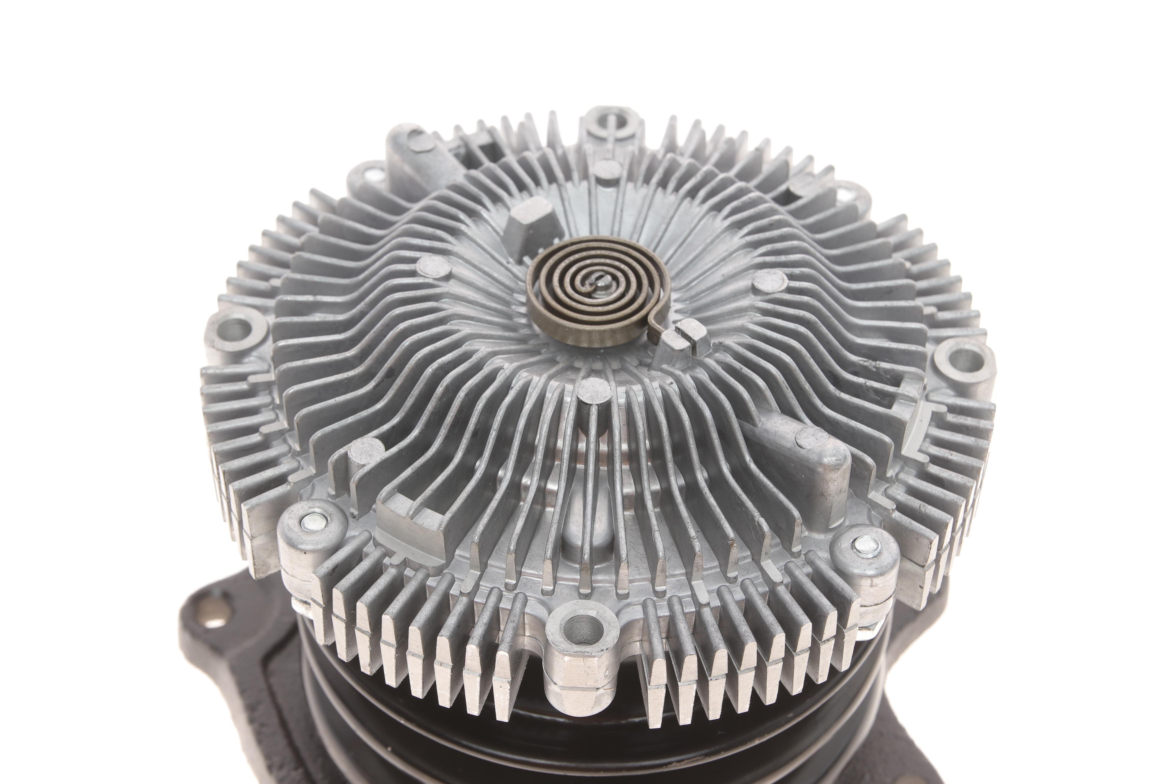 Помпа води Ford Maverick/Nissan Terrano (WD21/R20)/Pick UP (D21) 2.7TDi 4WD 89-98 (TD27T)