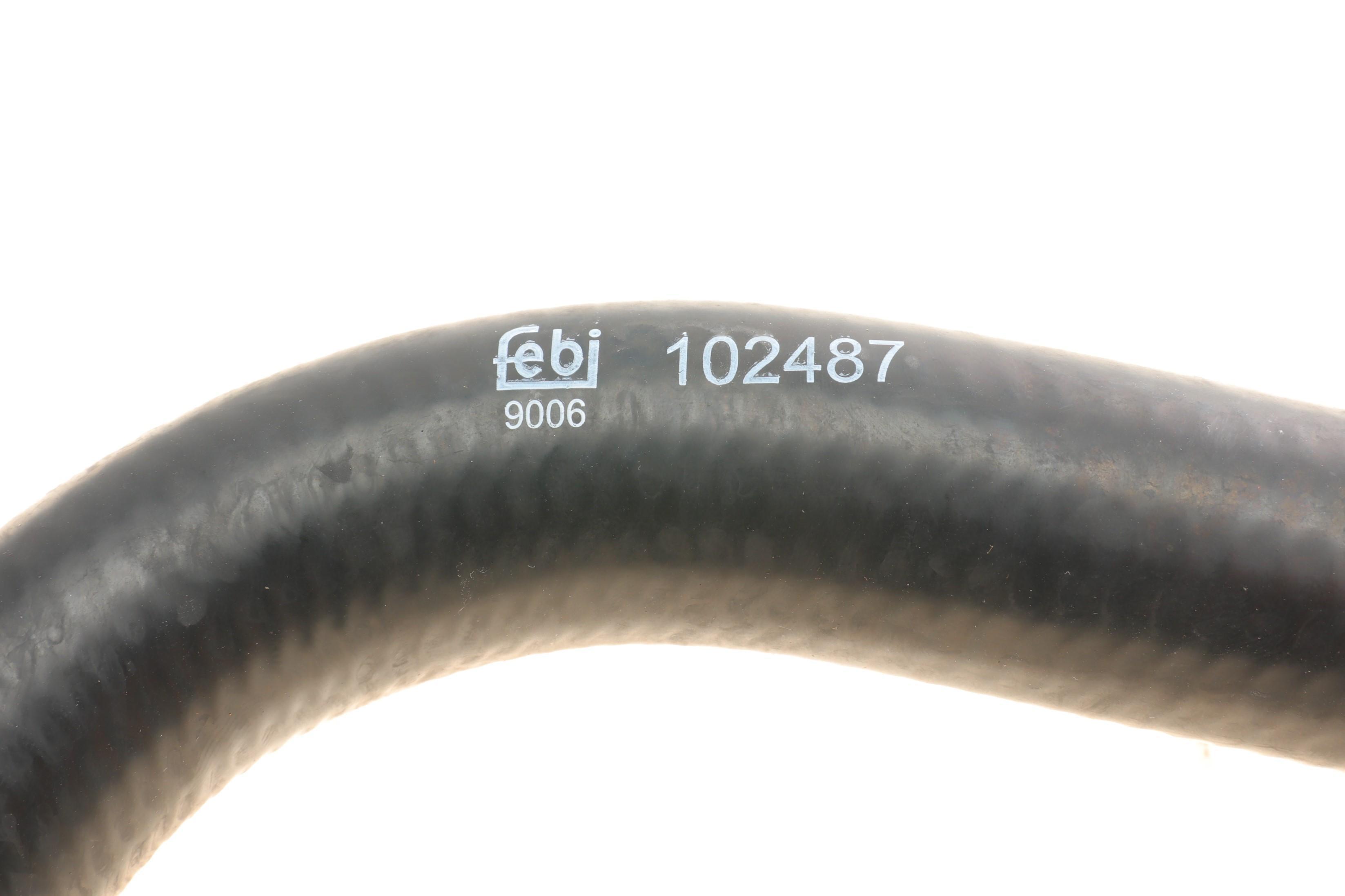 Патрубок системи охолодження VW Caddy III/Golf V 1.9TDI 04-