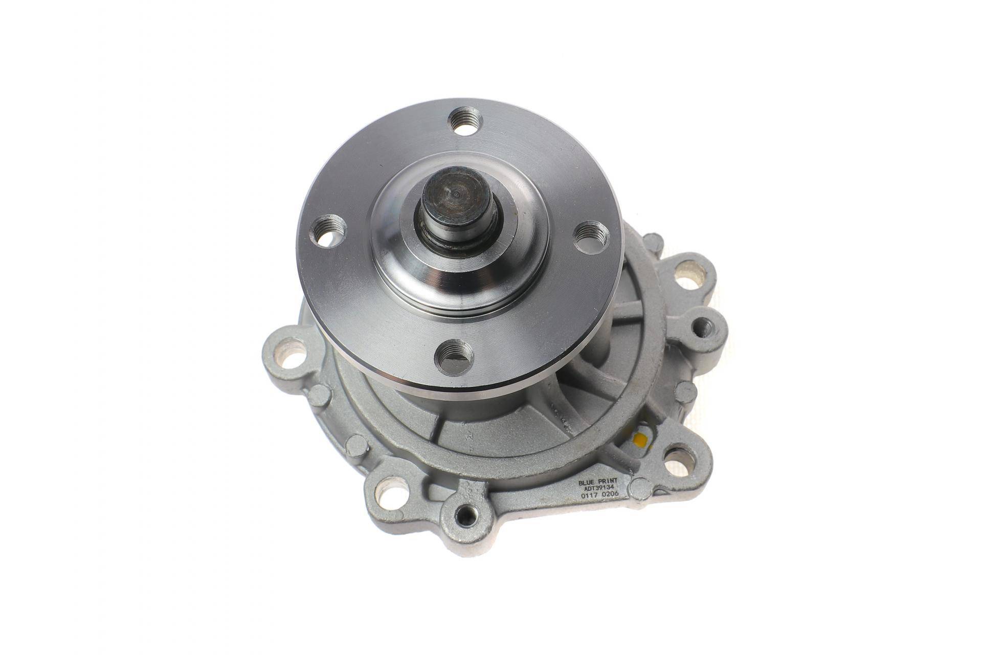 Помпа води Toyota Land Cruiser 2.4TD 90-93/Land Cruiser Prado 3.0D 02- (R/B) (8 лоп)