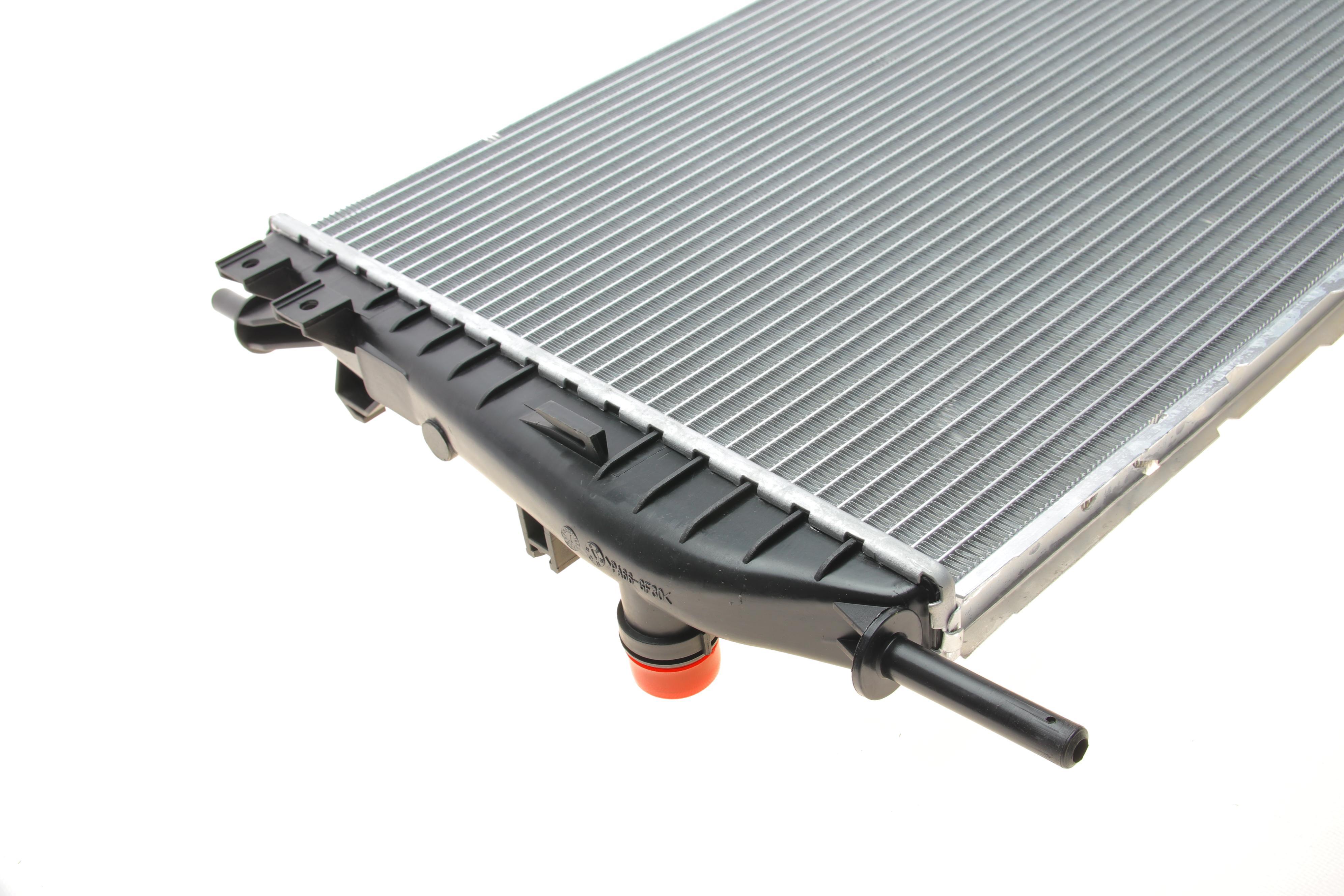 Радіатор охолодження Ford Mondeo 2.0-3.0 i/2.0-2.2 D 00-07