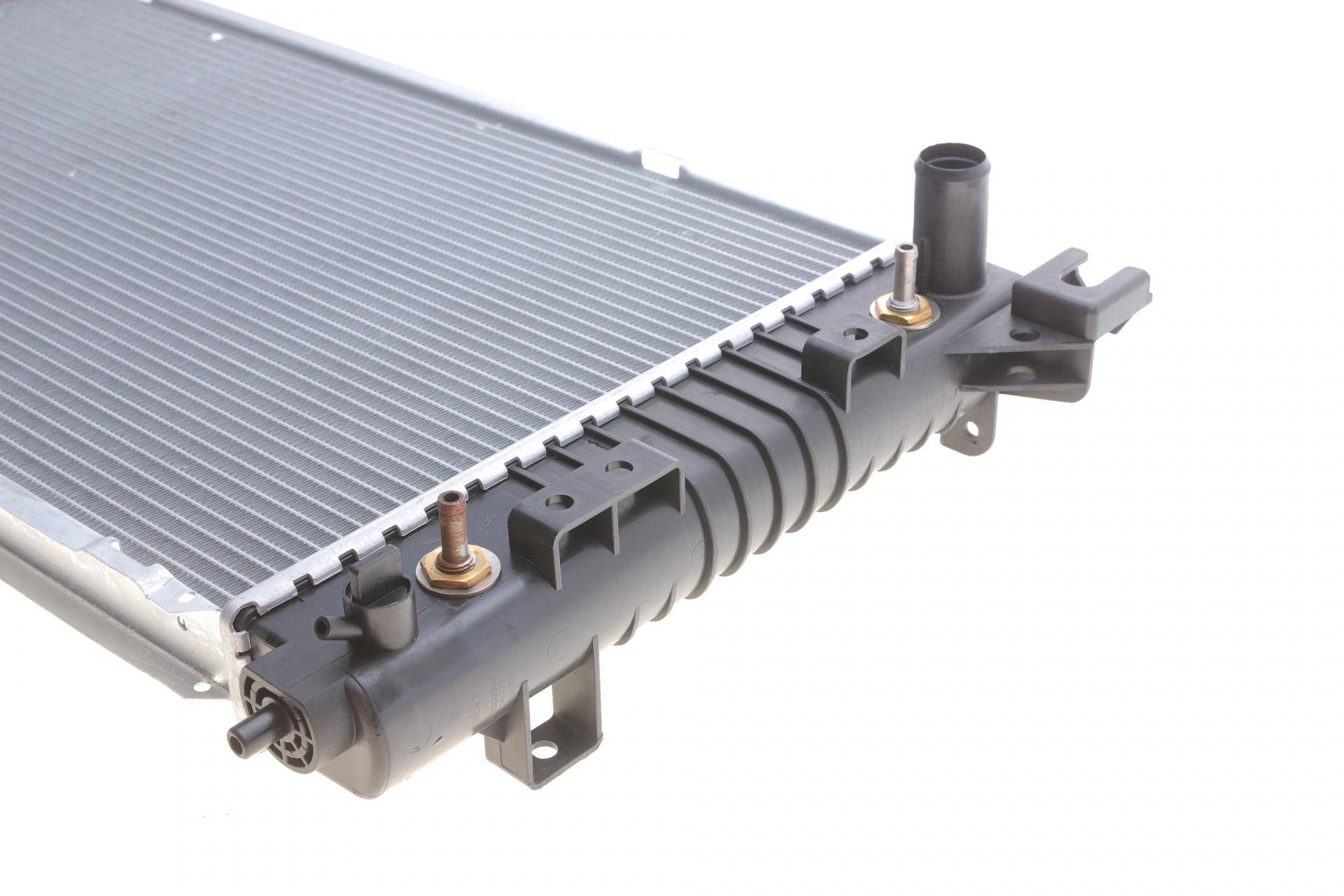 Радіатор охолодження Chrysler Voyager/Caravan 2.4 95-01