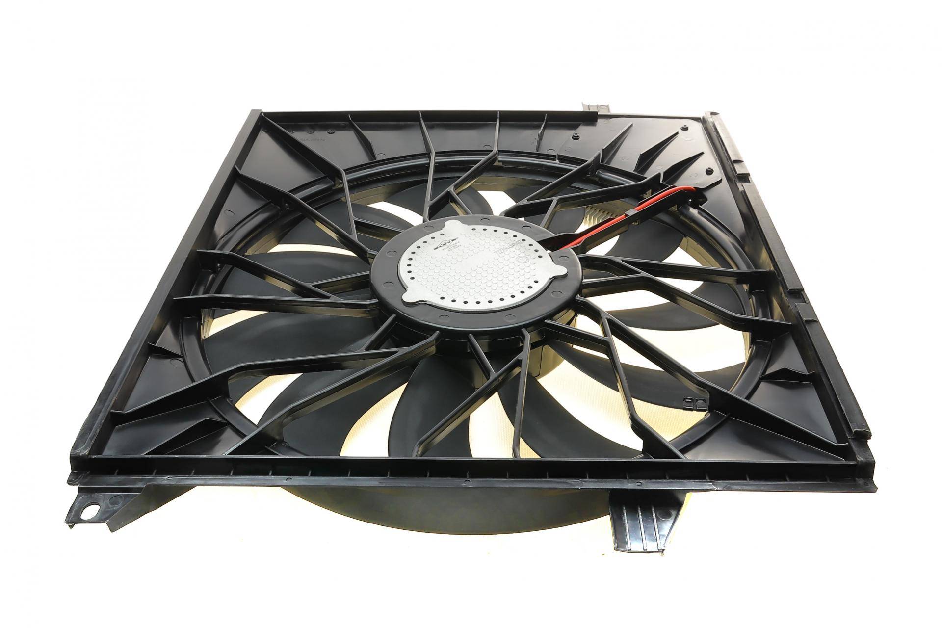 Вентилятор радіатора MB M-class (W163) 99-05 (OM612/OM628/M113)