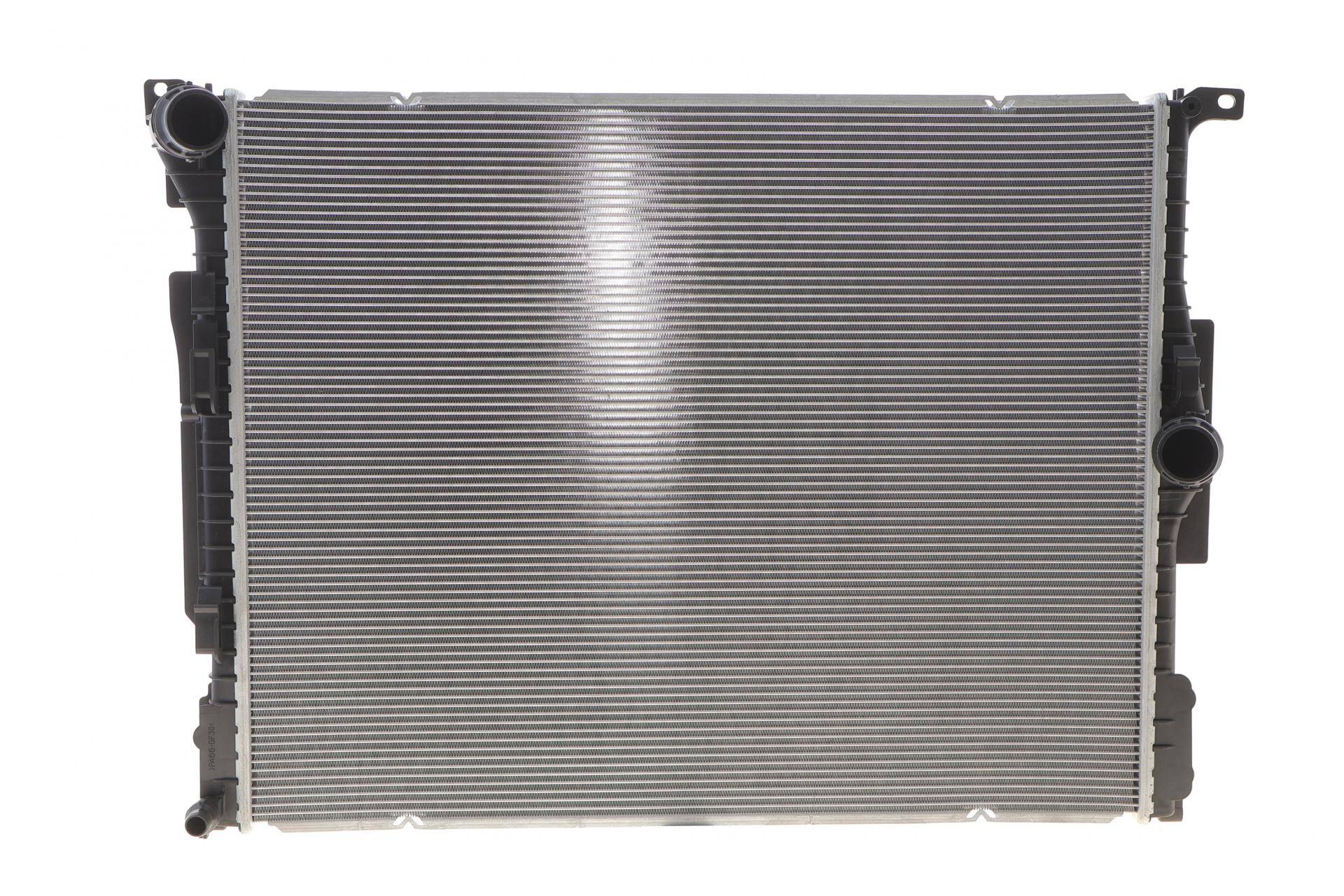 Радіатор охолодження BMW 3 (F30/F80) 15-18 B46/B48/B58