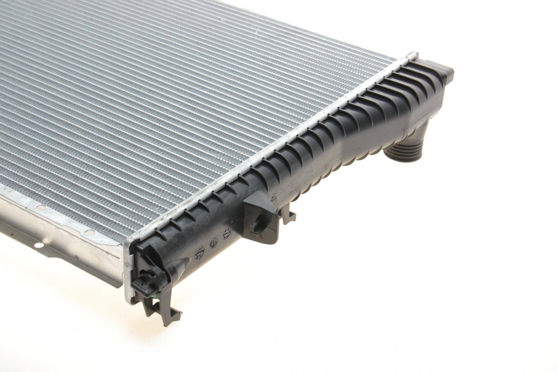 Радіатор охолодження BMW 5 (E39)/7 (E38) 2.0-5.0i 94-04 M51/M62