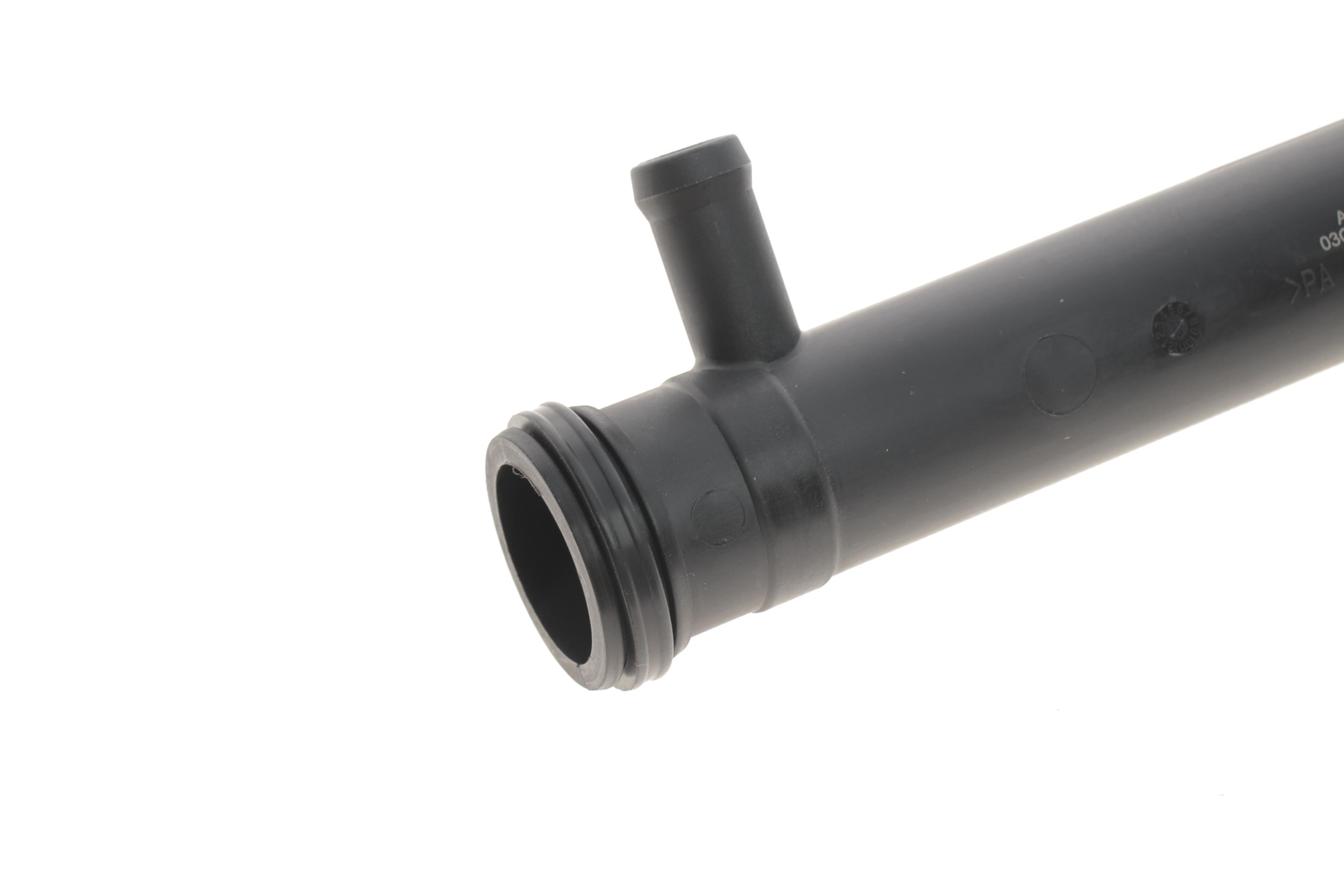 Патрубок системи охолодження VW Golf V/VI/Jetta III/IV/Passat/Polo V 1.4/1.6 TSI 03-14