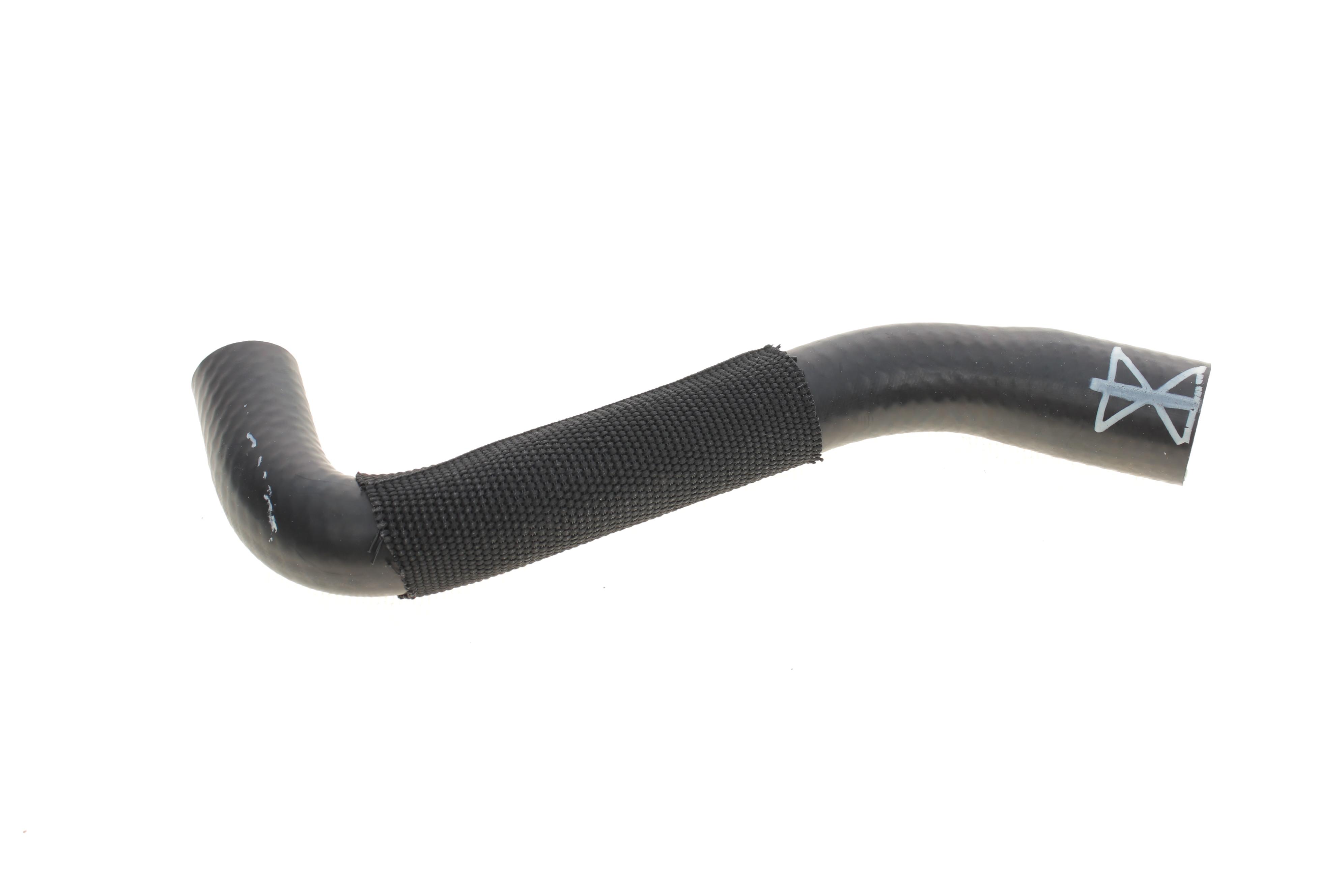 Патрубок системи охолодження Audi A6 3.0 05-06