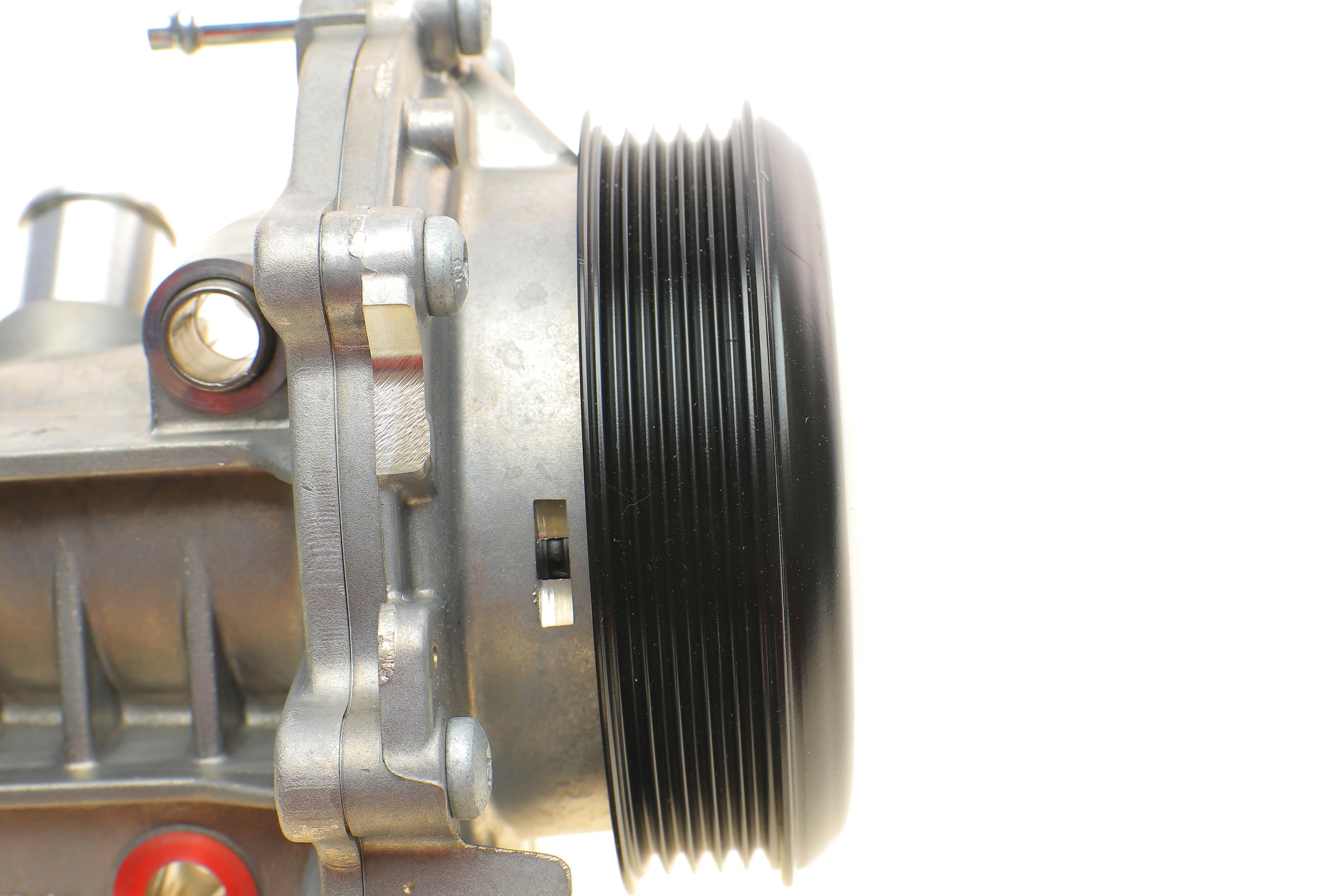 Помпа води MB A-class (W176)/B-class (W246/W242) 1.8/2.2CDI 11- (керується вакуумно) (+термостат)