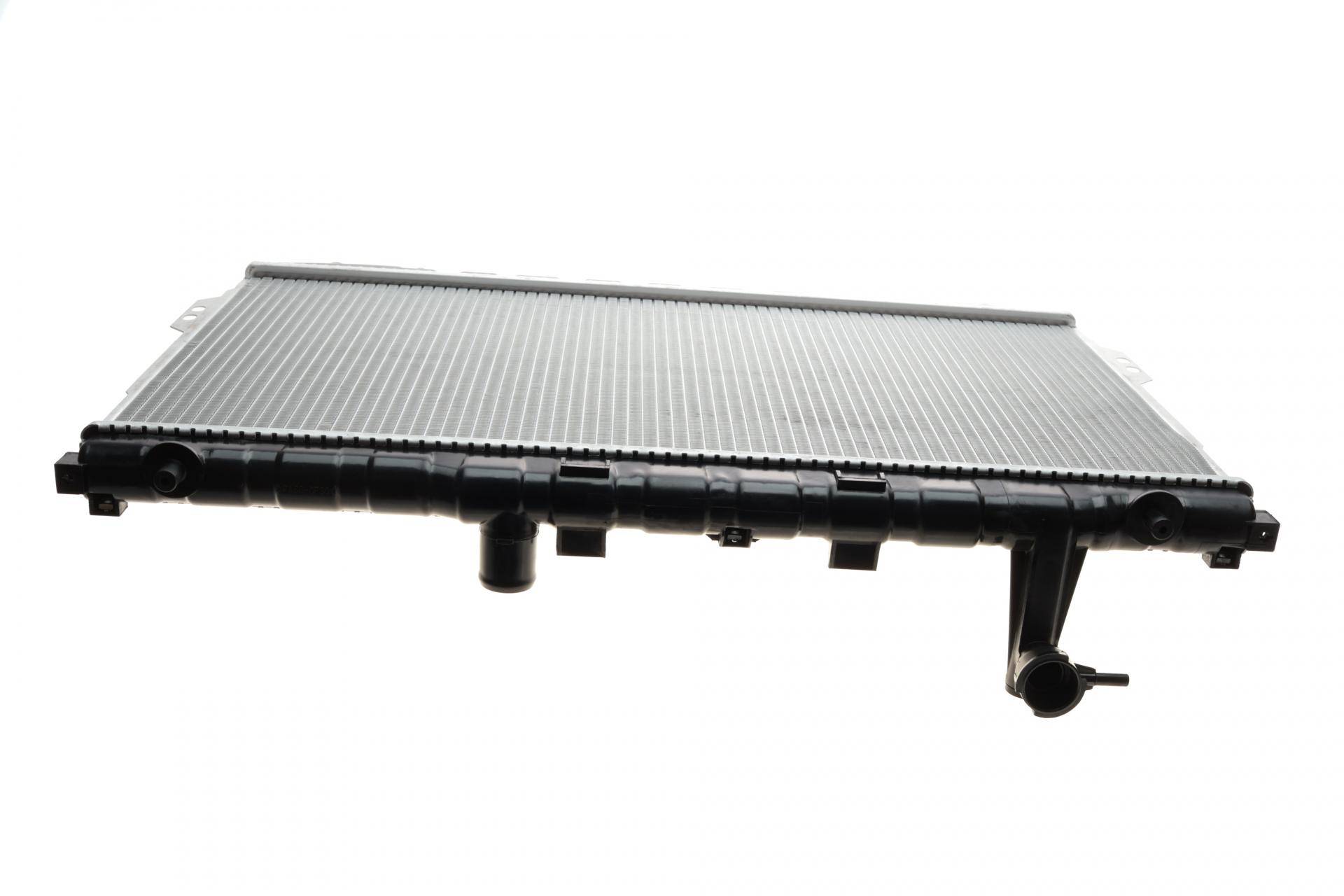 Радіатор охолодження Hyundai Santa Fe I 2.7 01-06