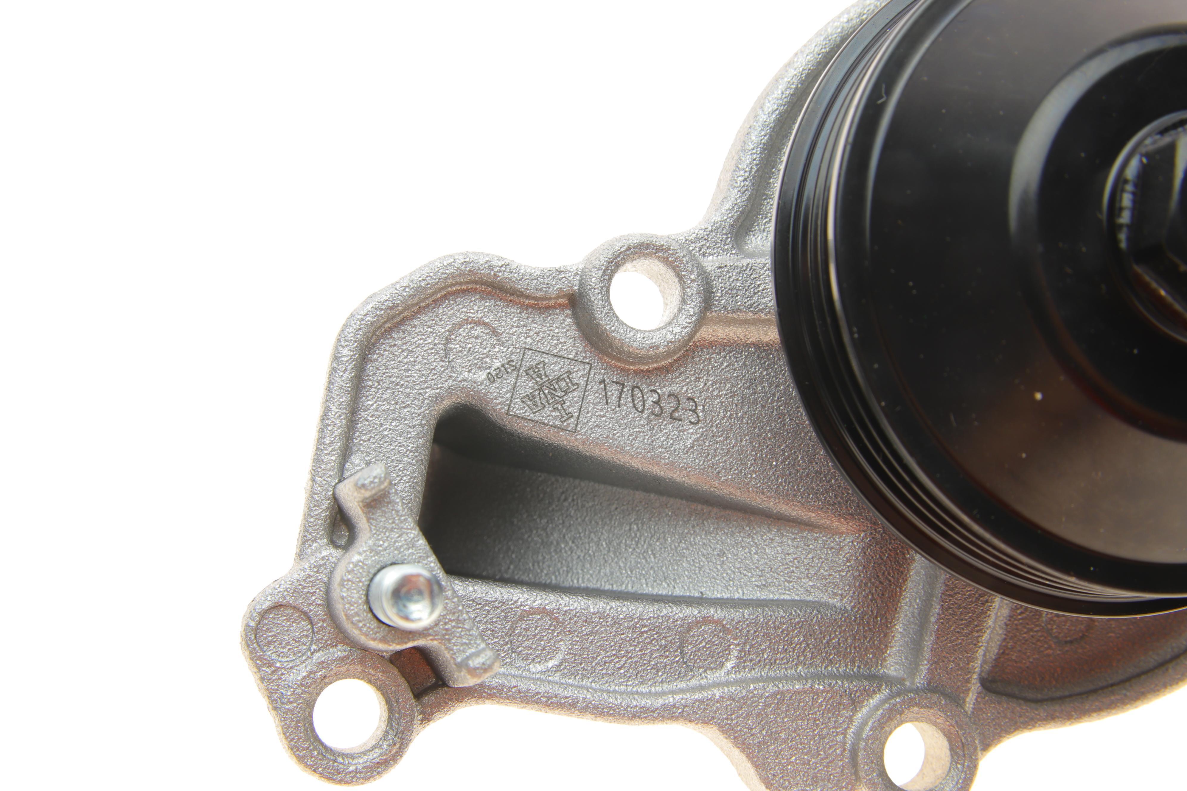 Помпа води Citroen Berlingo/Peugeot Partner 1.2 PureTech 16-, (EB2DT)