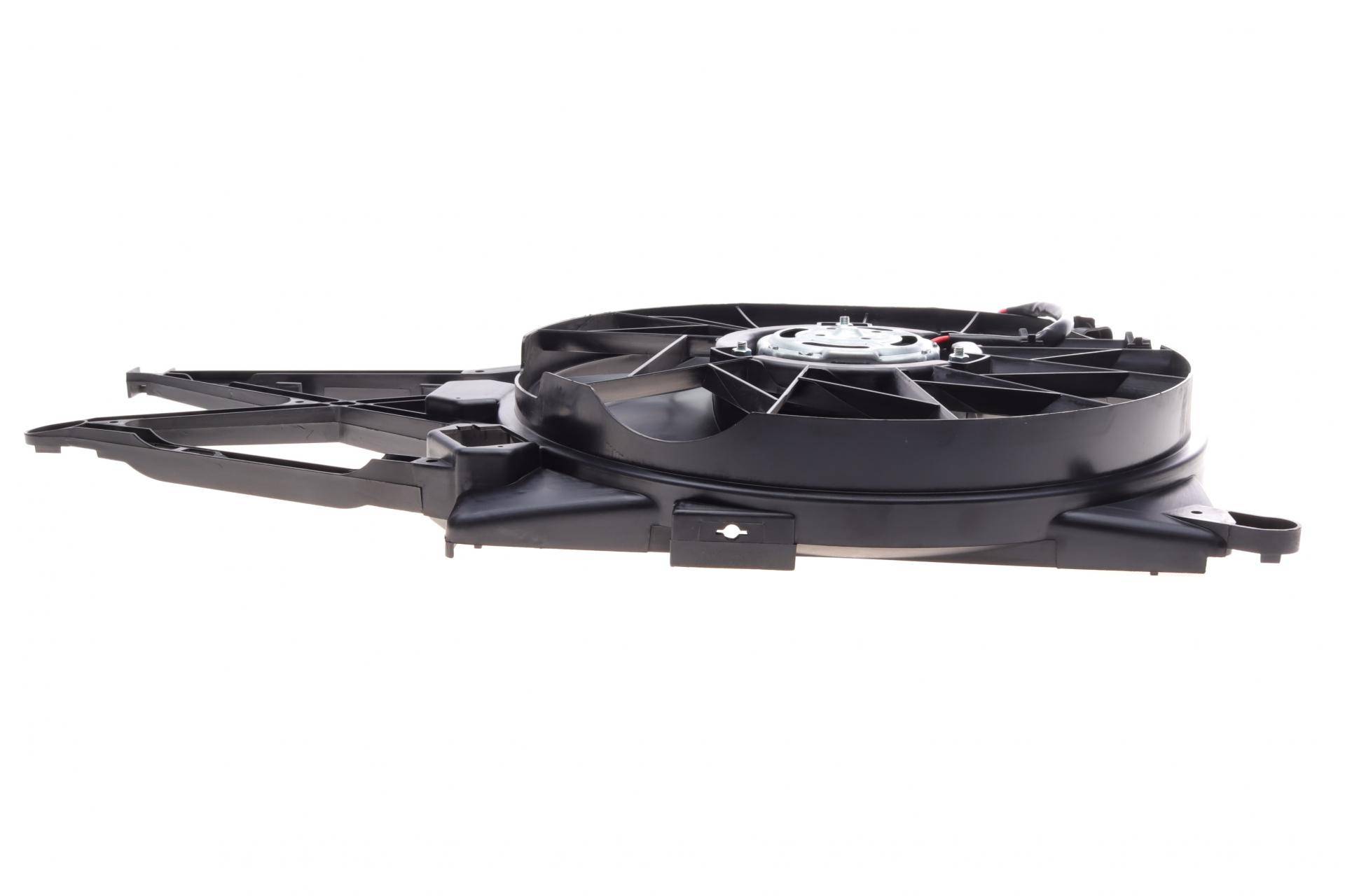 Вентилятор радіатора Opel Astra G 1.7-2.2 98-09/Zafira A 2.0/2.2 00-05 (з дифузором)