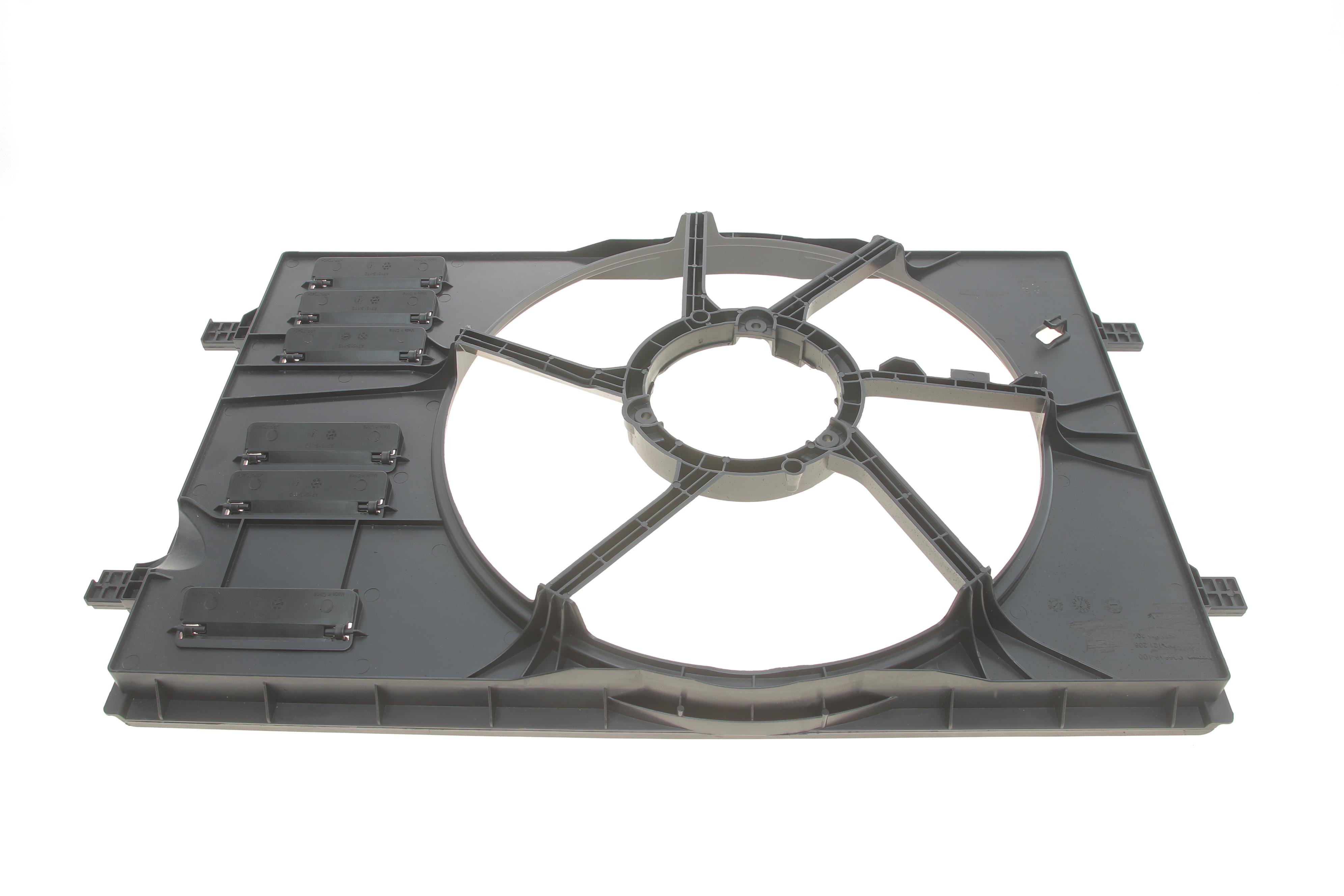 Дифузор радіатора VW Golf VII/Passat 13-