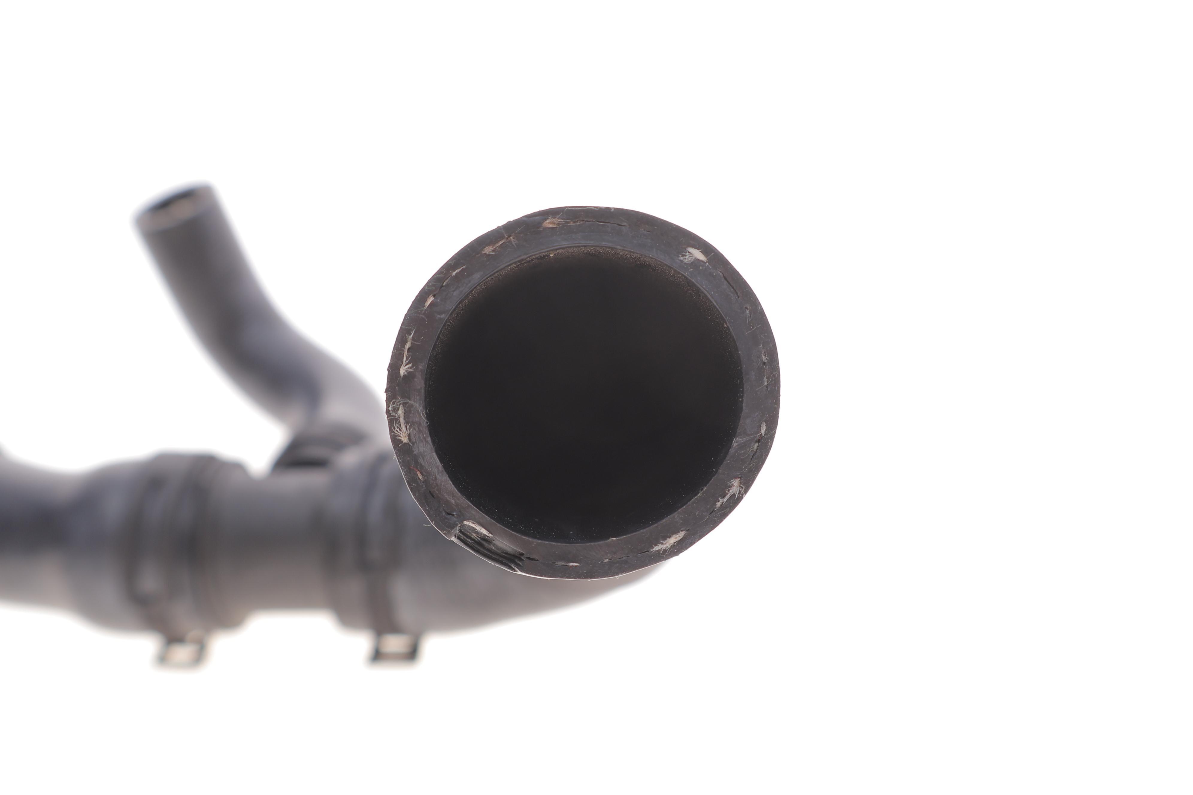 Патрубок радіатора (передній) VW Caddy IV/Golf VI 1.6TDI/2.0TDI 08- (к-кт в зборі)