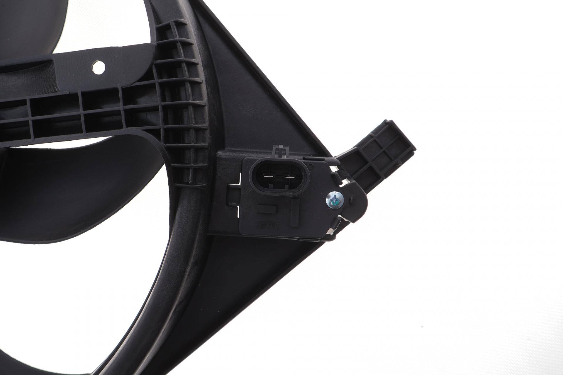 Вентилятор радіатора Citroen Nemo/Peugeot Bipper1.3/1.4D 07- (з дифузором)