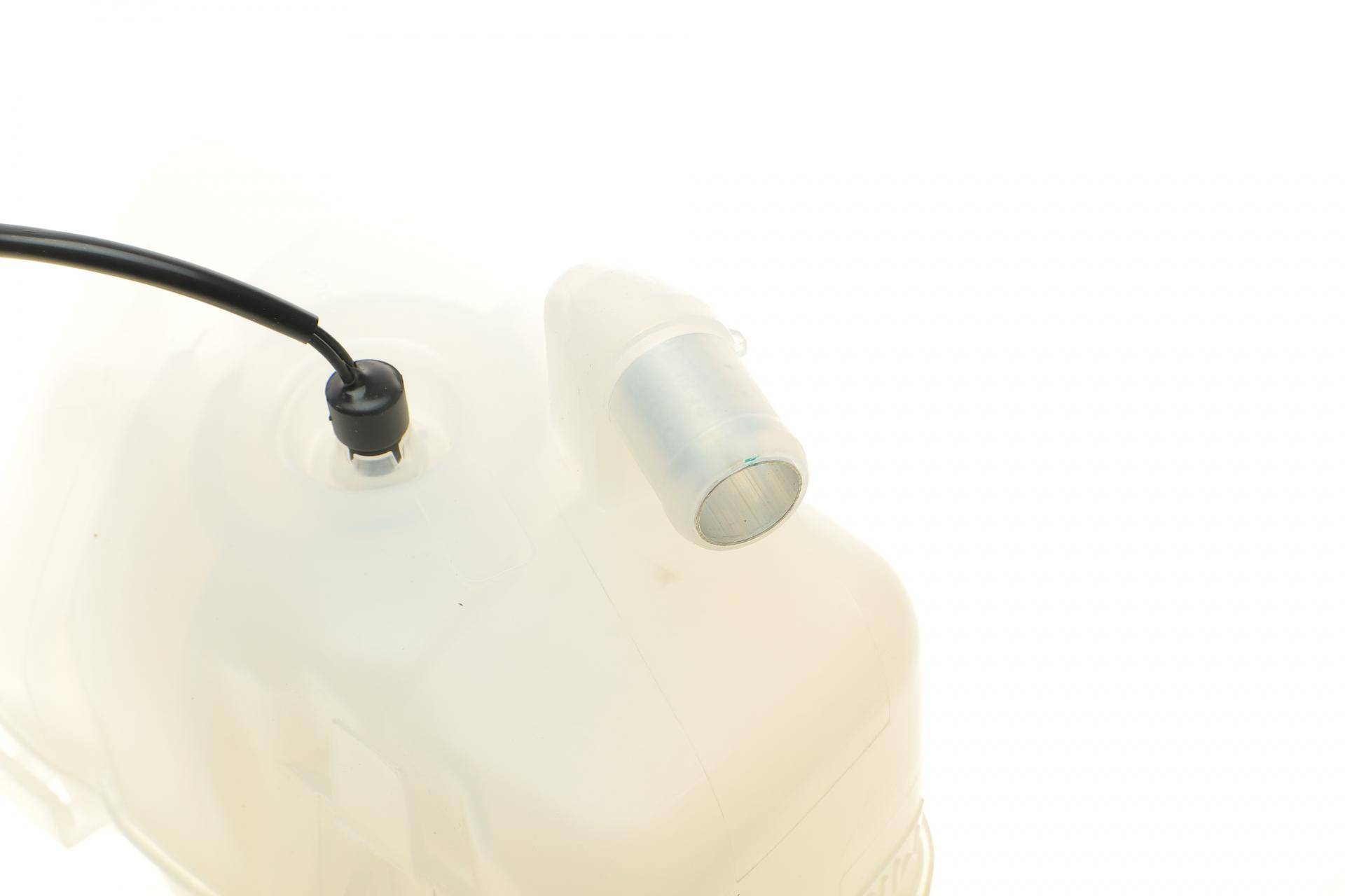 Бачок розширювальний Volvo S80 98-08/XC90 2.5-3.0 02-14