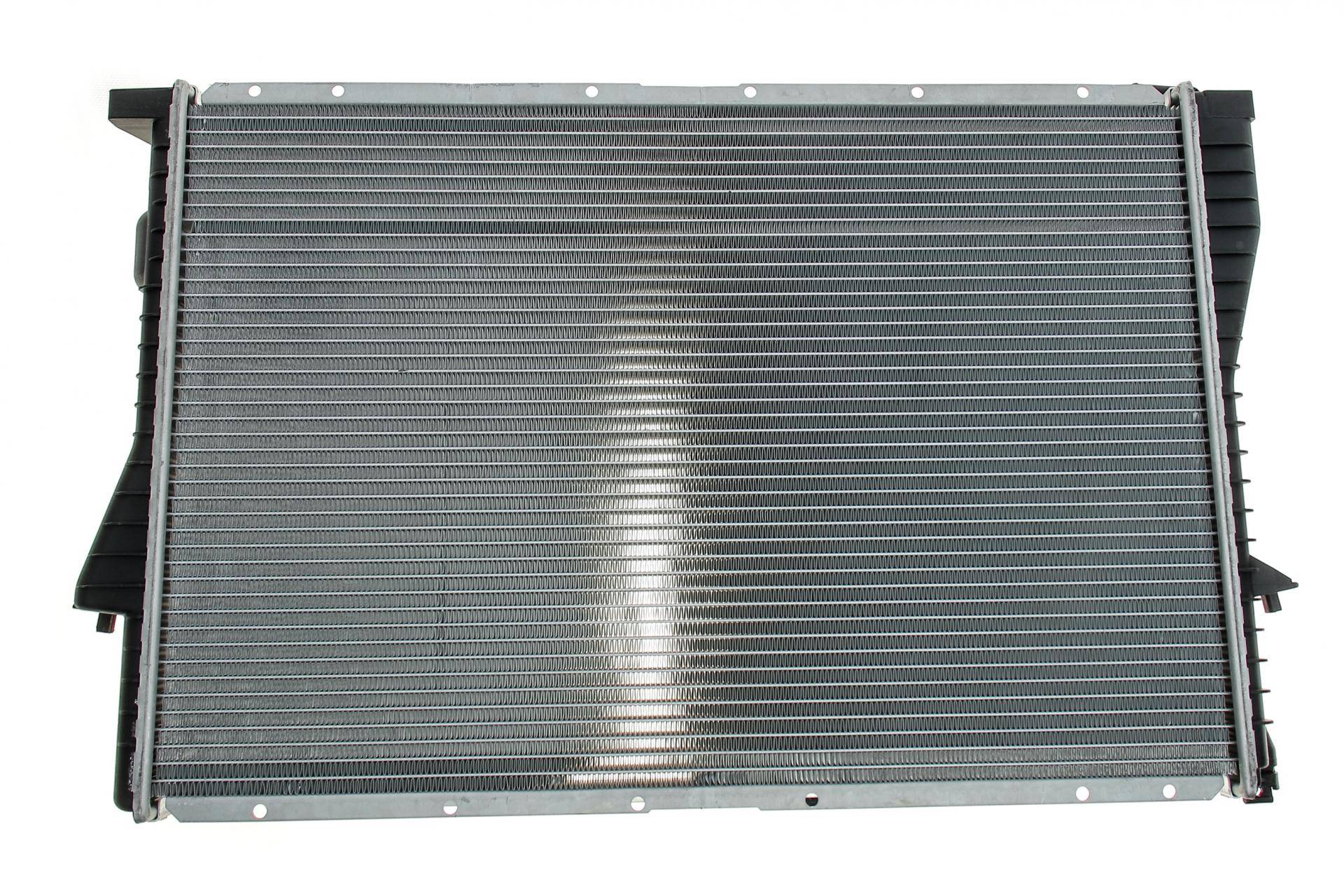 Радіатор охолодження BMW 5 (E39)/7 (E38) 2.5TD 96-04