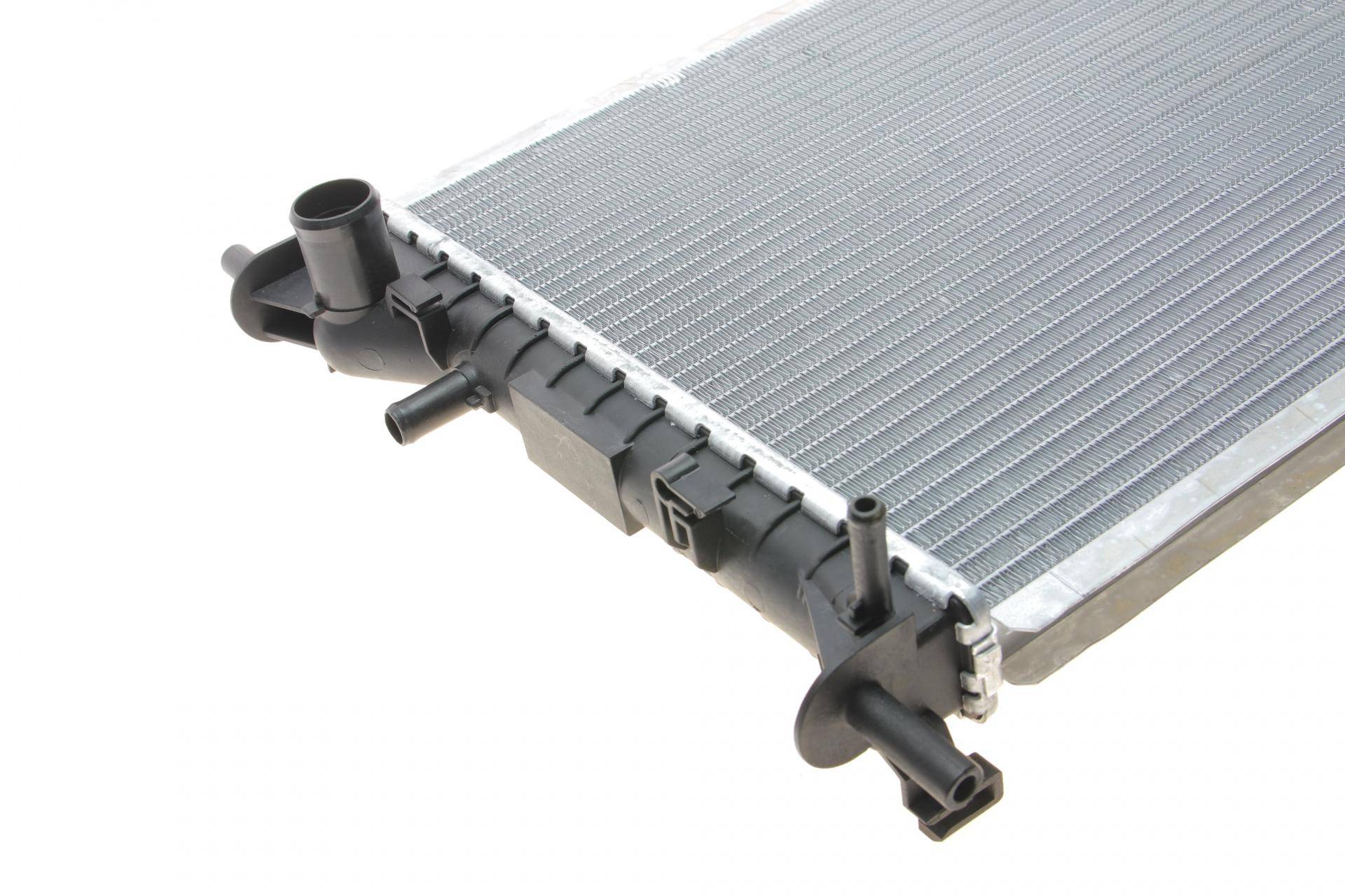 Радіатор охолодження Ford Focus I 1.8D/2.0 98-05