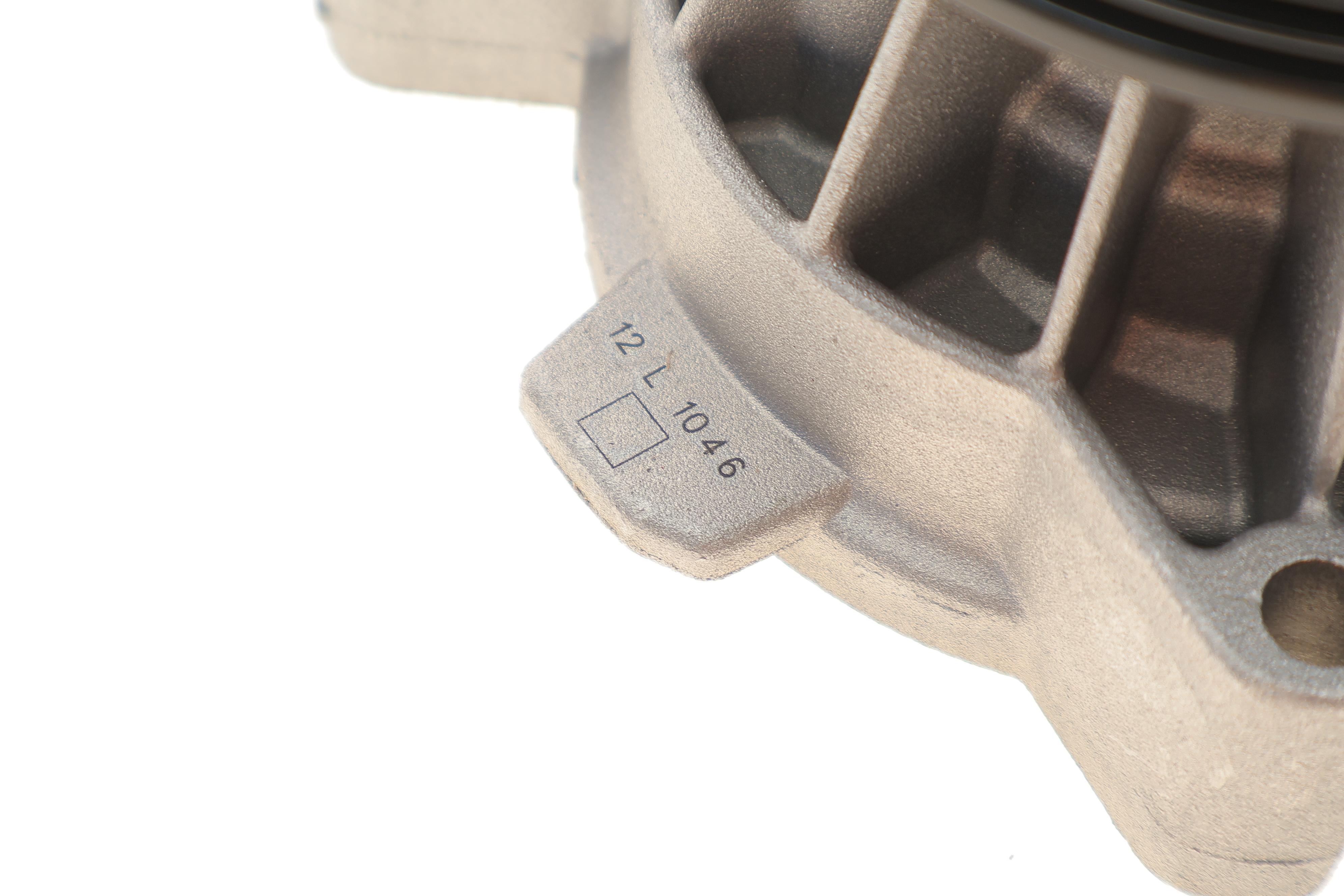 Помпа води BMW 3 (E46)/7 (E65/E66/E67)/X5 (E53) 3.0d 01-06 M47/M57