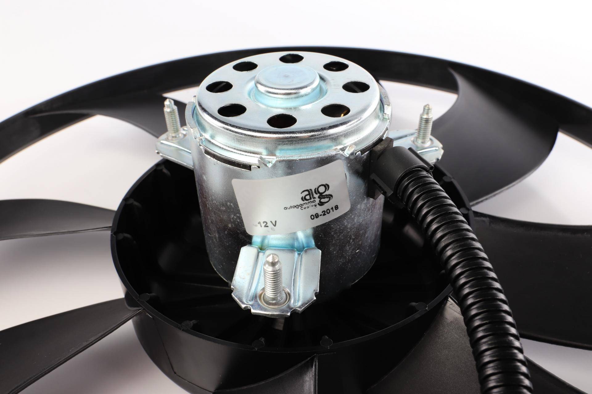 Вентилятор радіатора (електричний) Skoda Fabia/Roomster 03-10