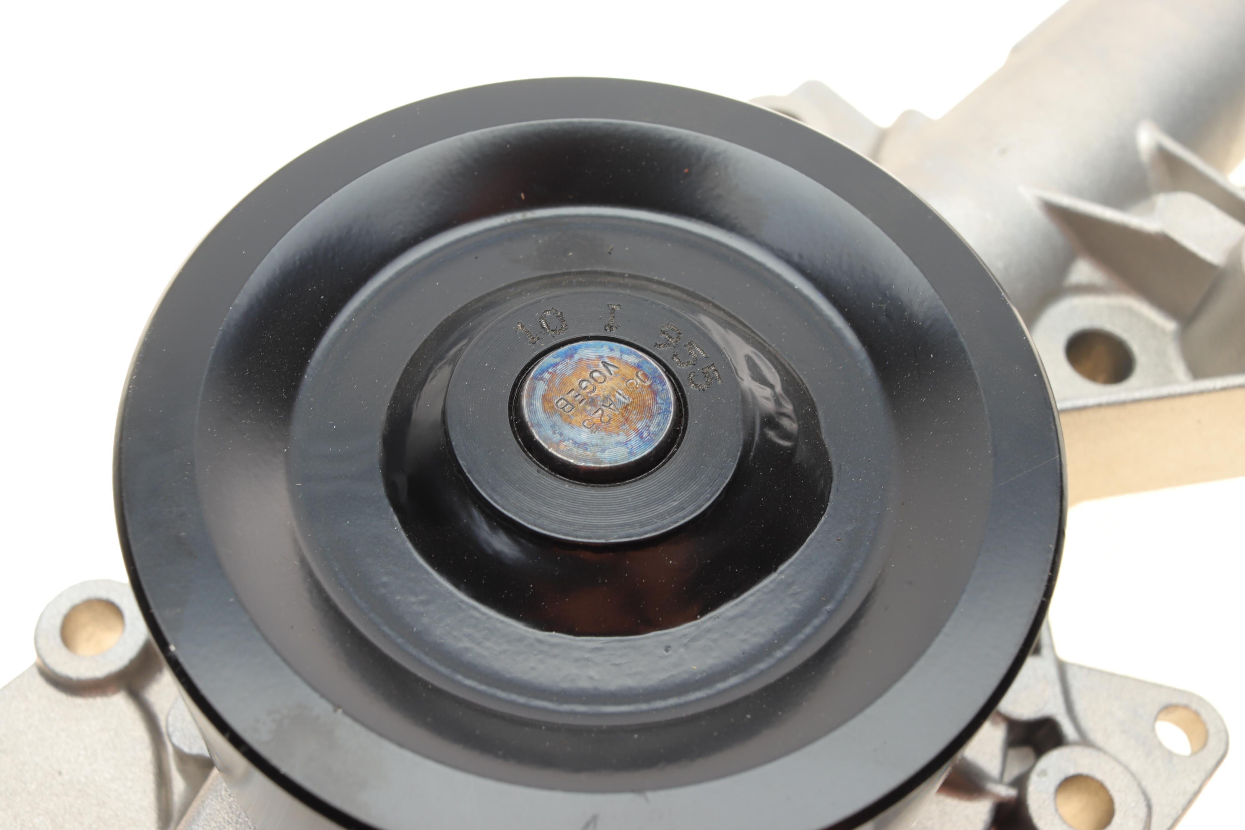 Помпа води MB S-class (W220) 3.2 CDI 99-02 (B/B) (8 лоп.)