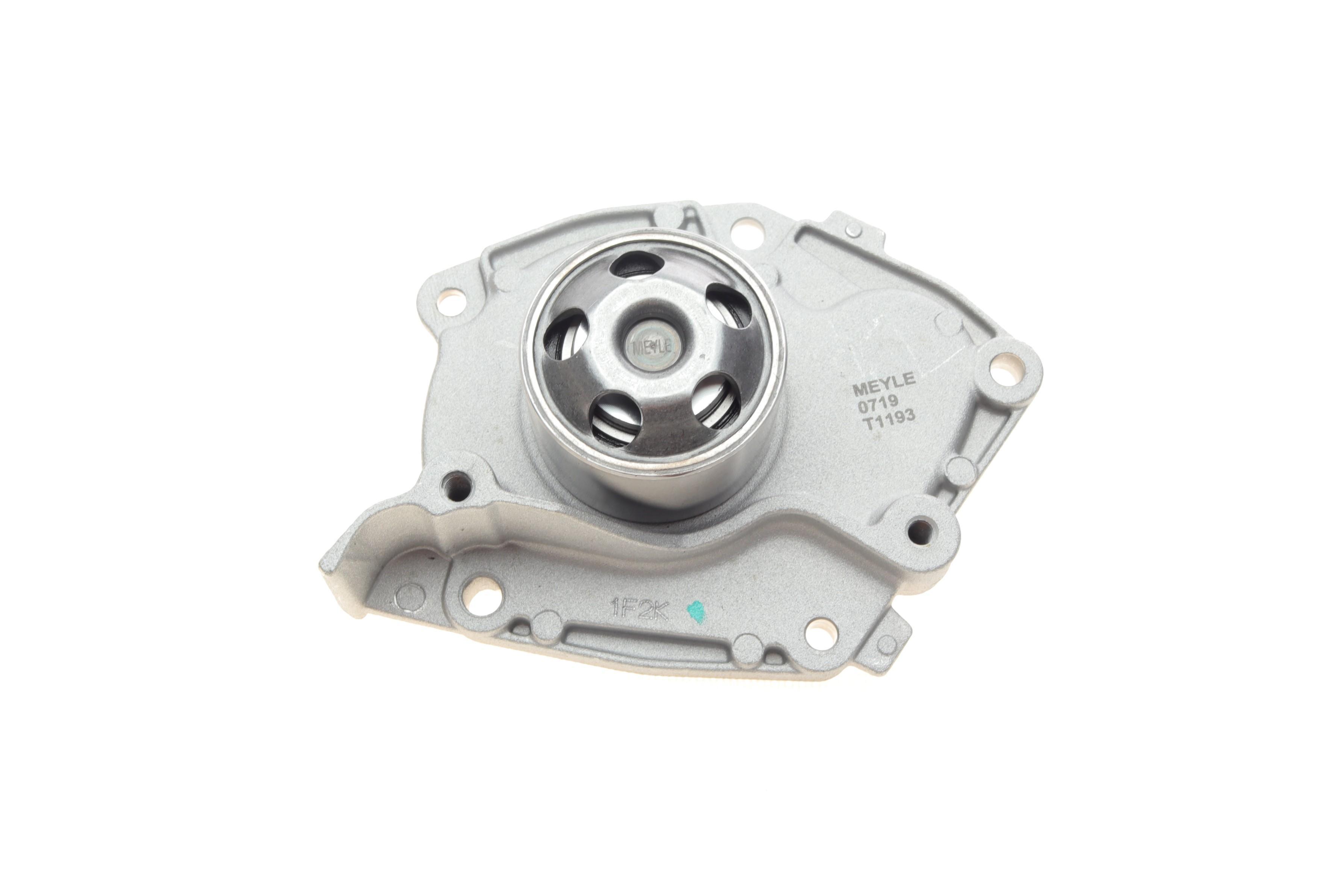 Помпа води Renault Megane III/Scenic III 1.9dCi 08-/Suzuki Grand Vitara 1.9DDiS 05-15