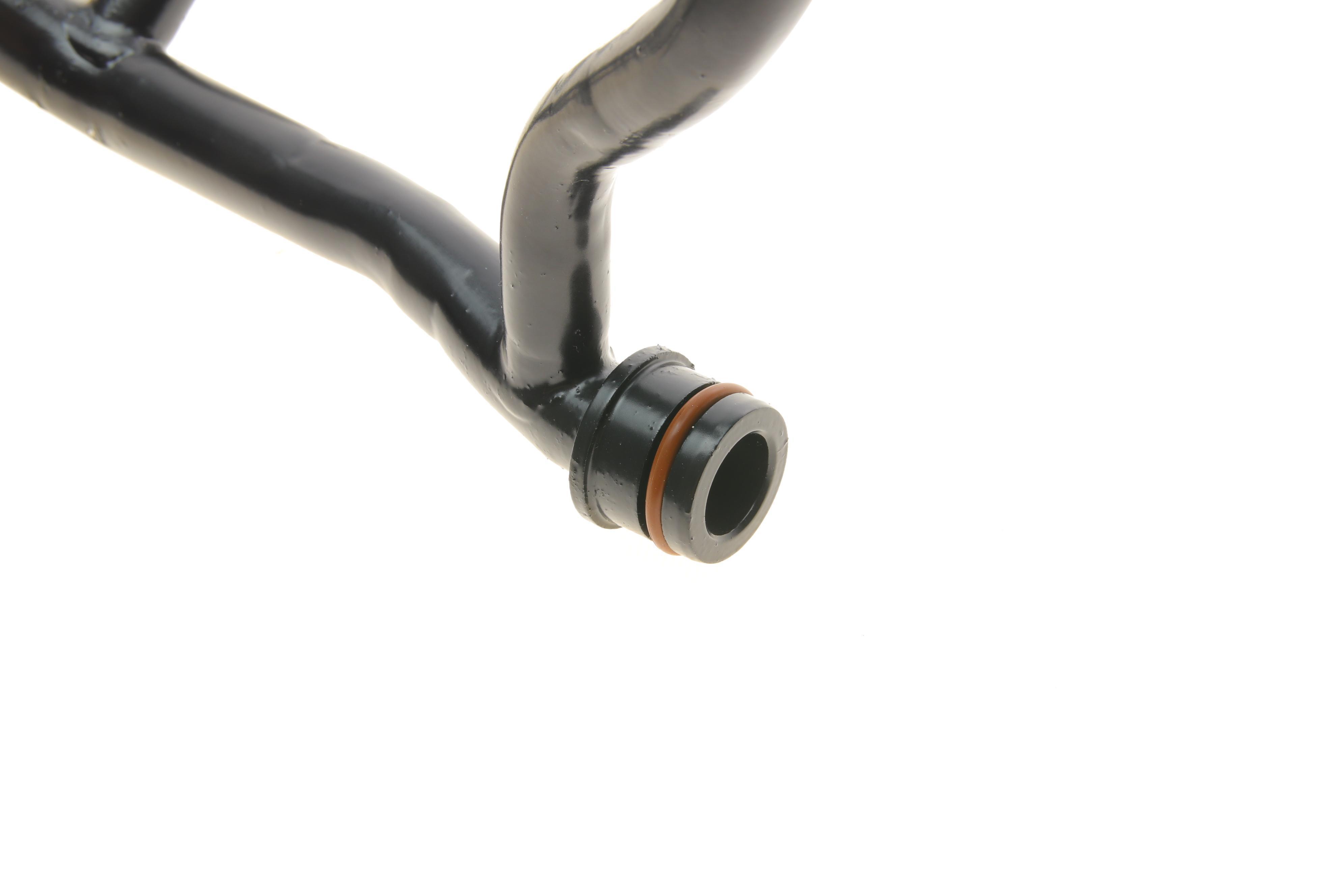 Патрубок системи охолодження Skoda Fabia 1.4 TDI 99-15