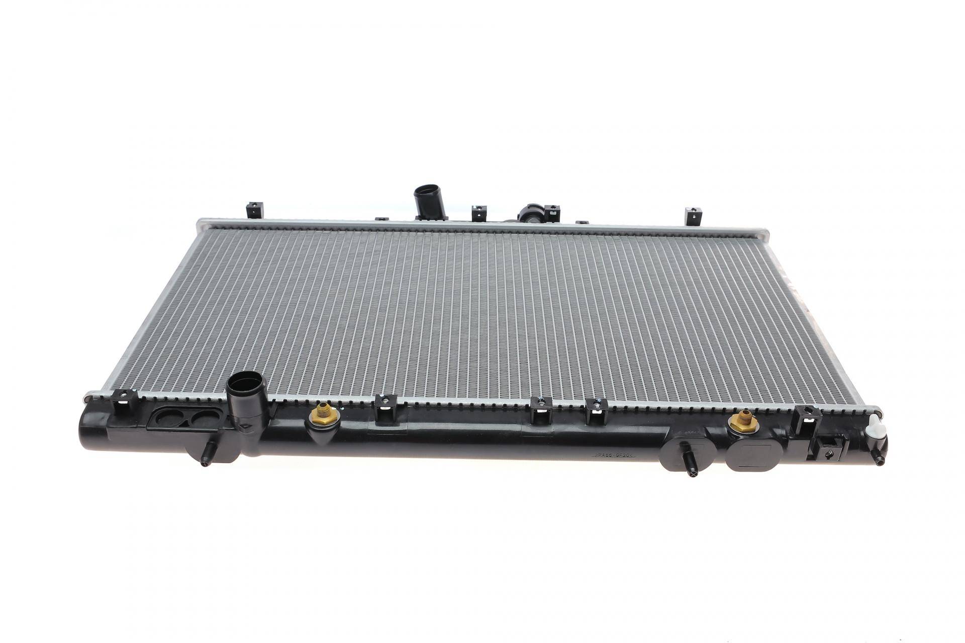 Радіатор охолодження Mitsubishi Galant 2.0-2.5 96-04