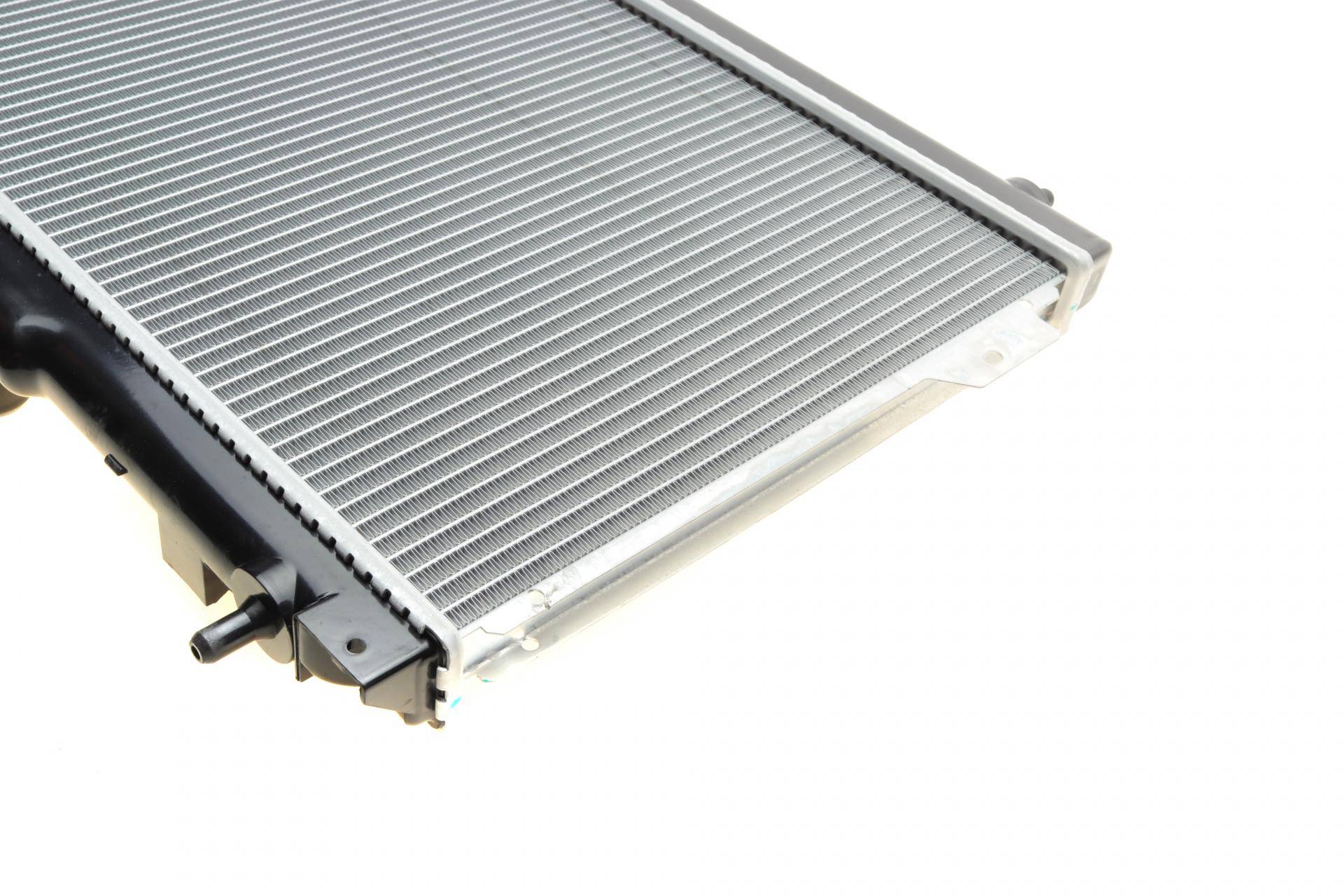 Радіатор охолодження Hyundai Matrix 1.6/1.8 01-10