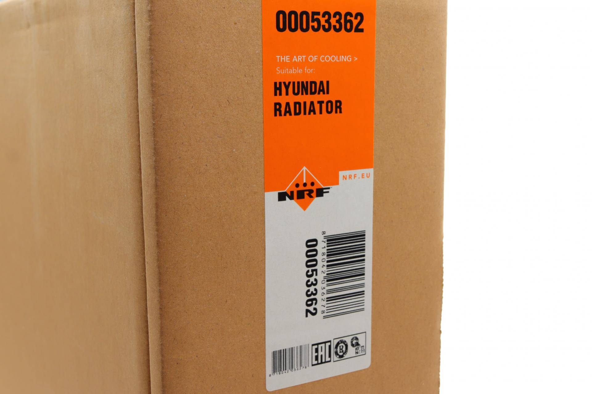 Радіатор охолодження Hyundai Matrix 1.6/1.8 01-10