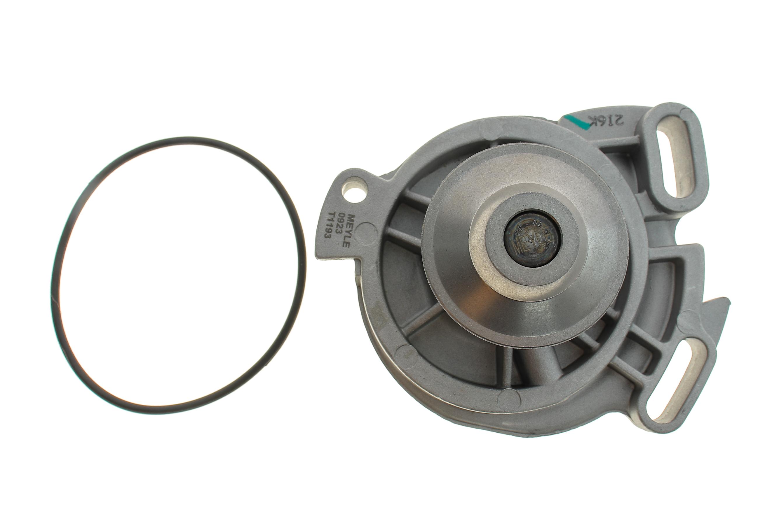 Помпа води VW T4 2.4D 90- (18z)